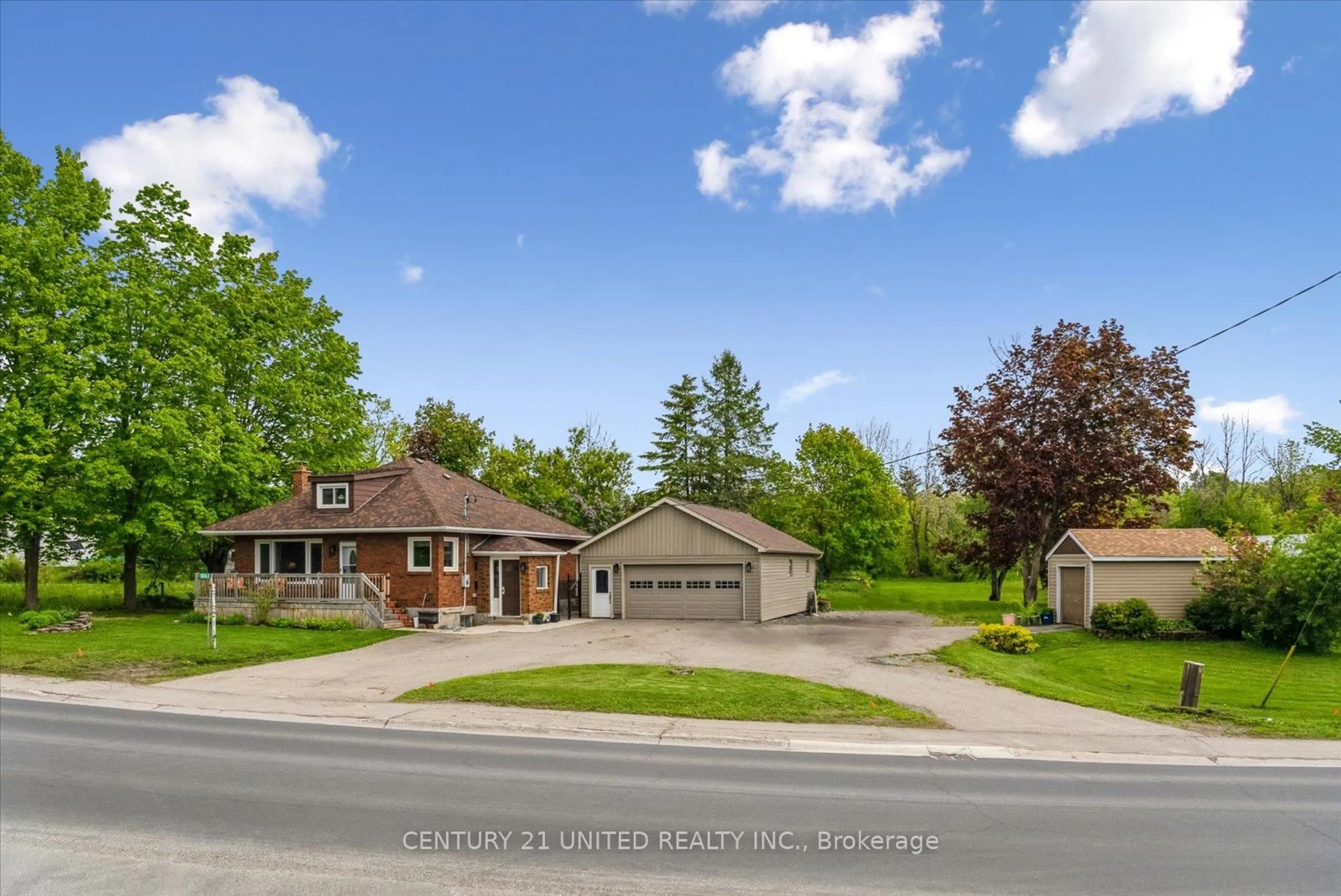 A pic from outside/outdoor area/front of a property/back of a property/a pic from drone, street for 1063 Ward St, Smith-Ennismore-Lakefield Ontario K0L 1H0