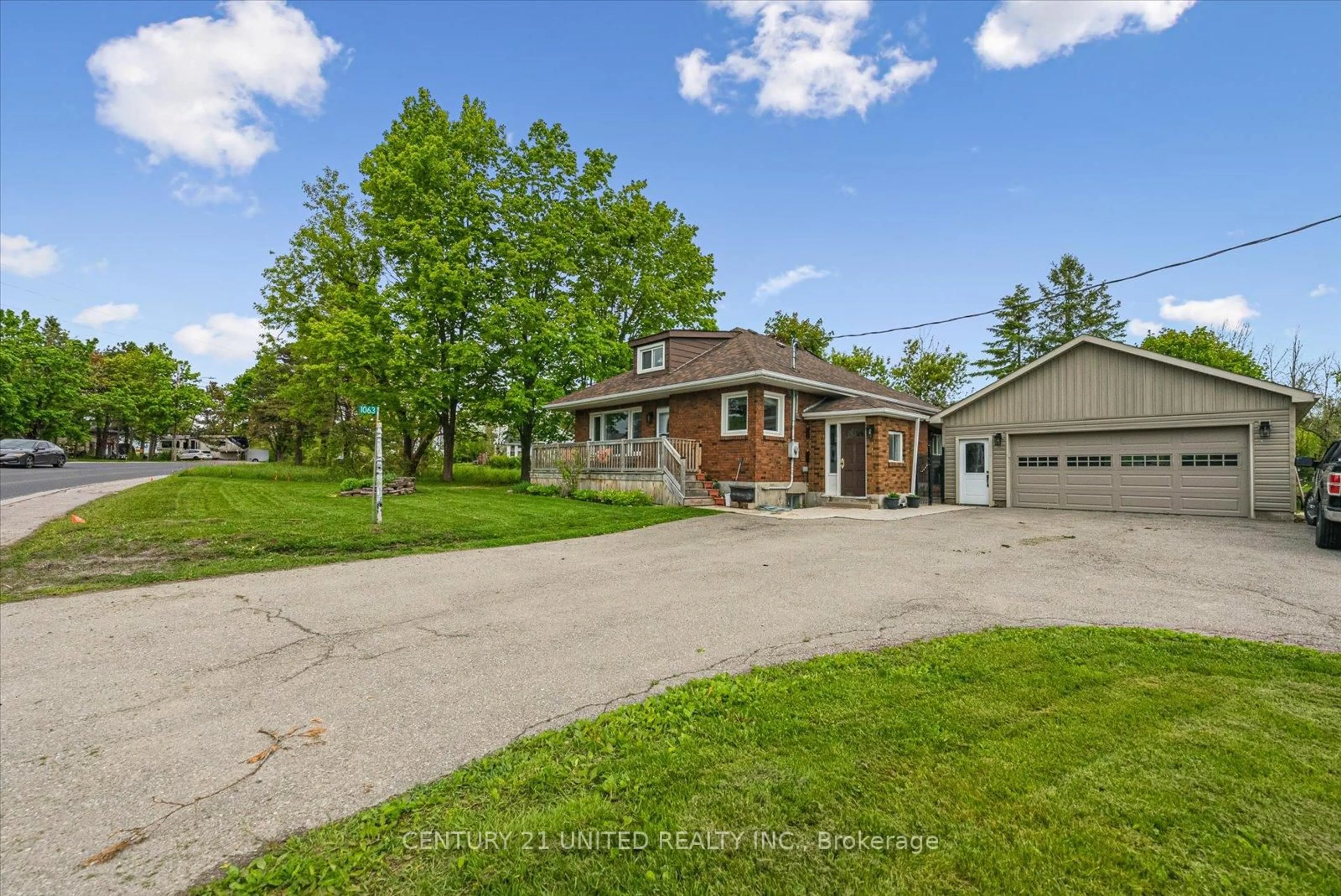 A pic from outside/outdoor area/front of a property/back of a property/a pic from drone, street for 1063 Ward St, Smith-Ennismore-Lakefield Ontario K0L 1H0