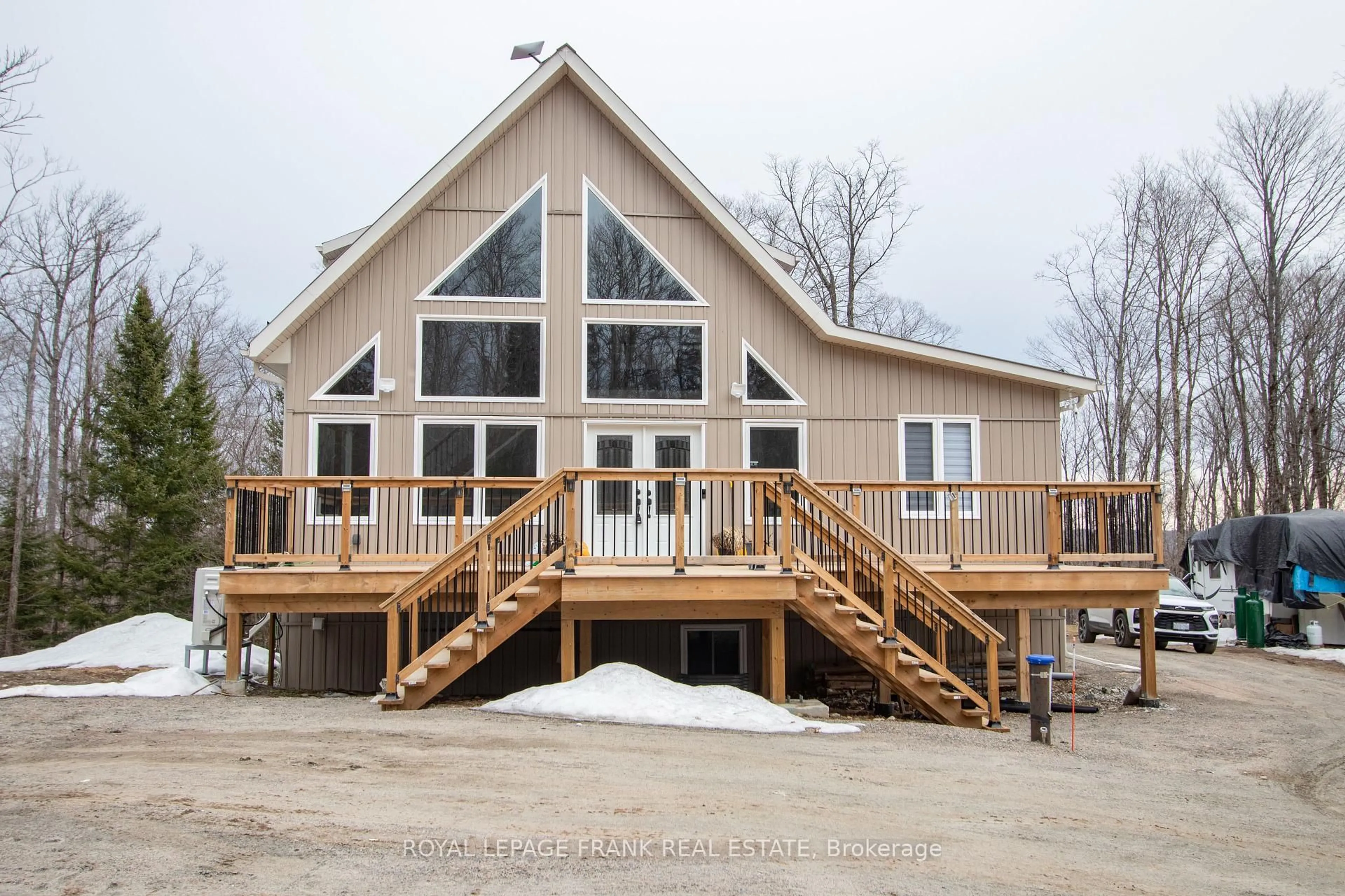 Home with vinyl exterior material, unknown for 1097 Cheddar Rd, Highlands East Ontario K0L 1M0