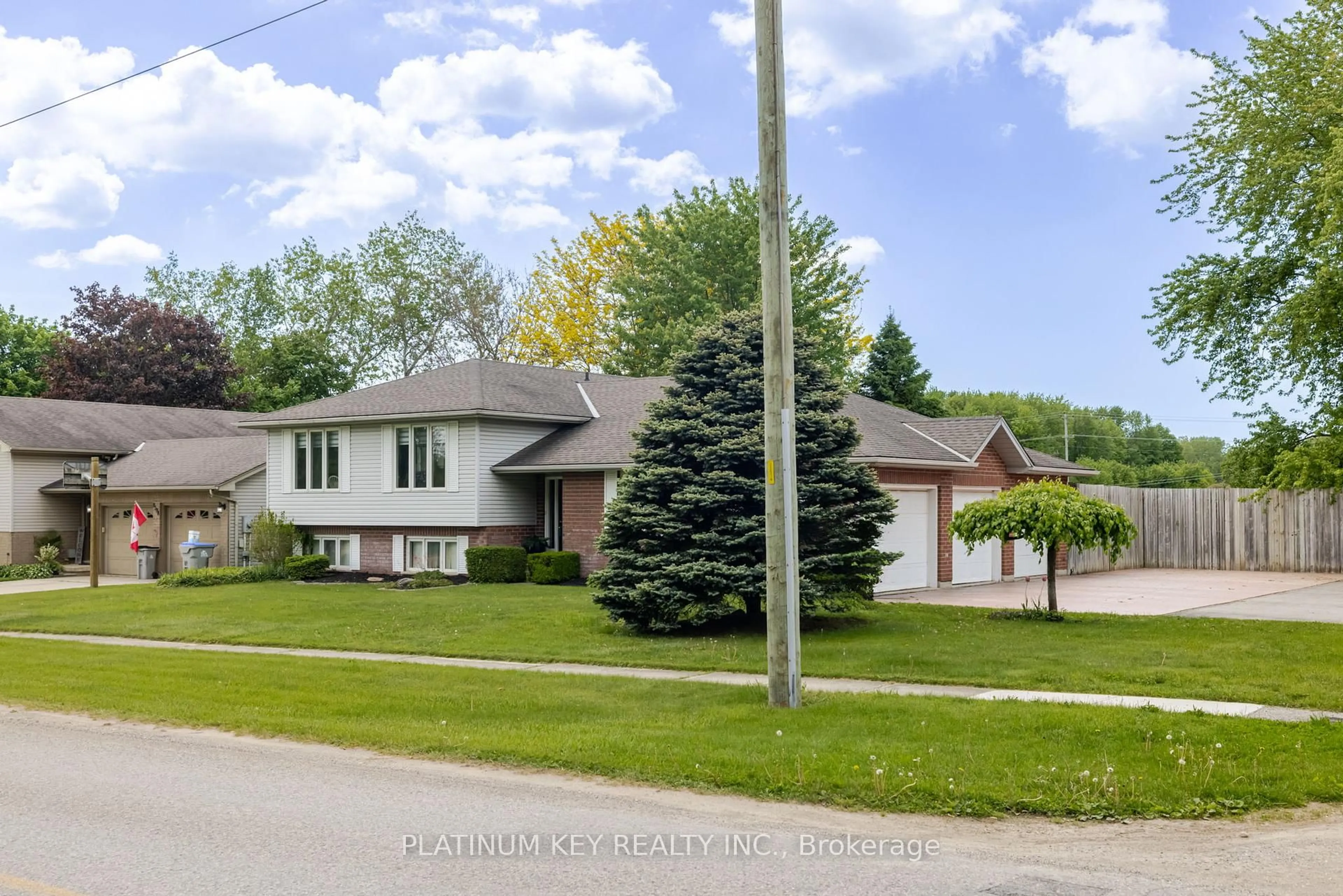 Home with brick exterior material, street for 2245 Trillium Way, Strathroy-Caradoc Ontario N0L 1W0