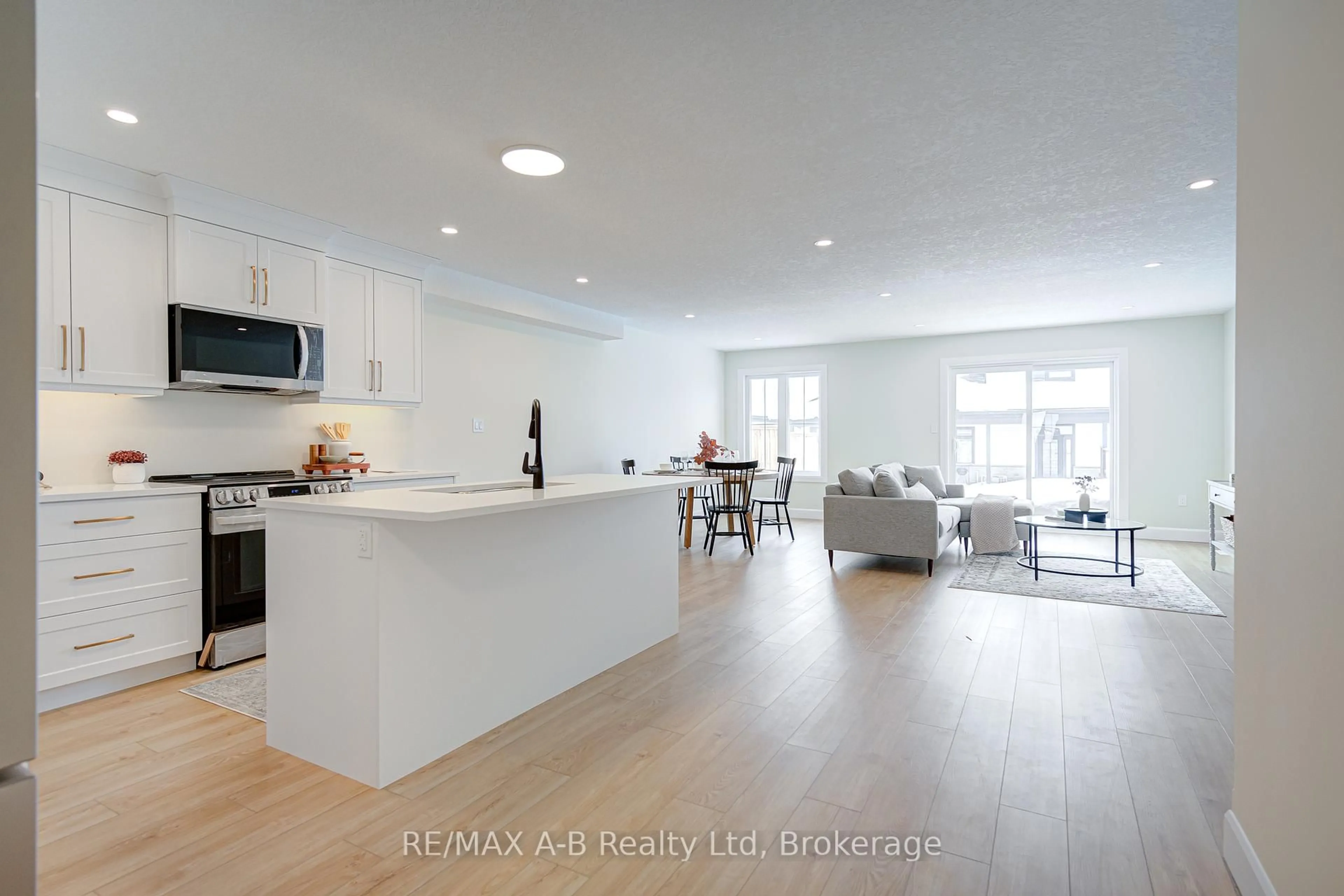 Open concept kitchen, unknown for 28 Linda Dr, Huron East Ontario N0K 1W0