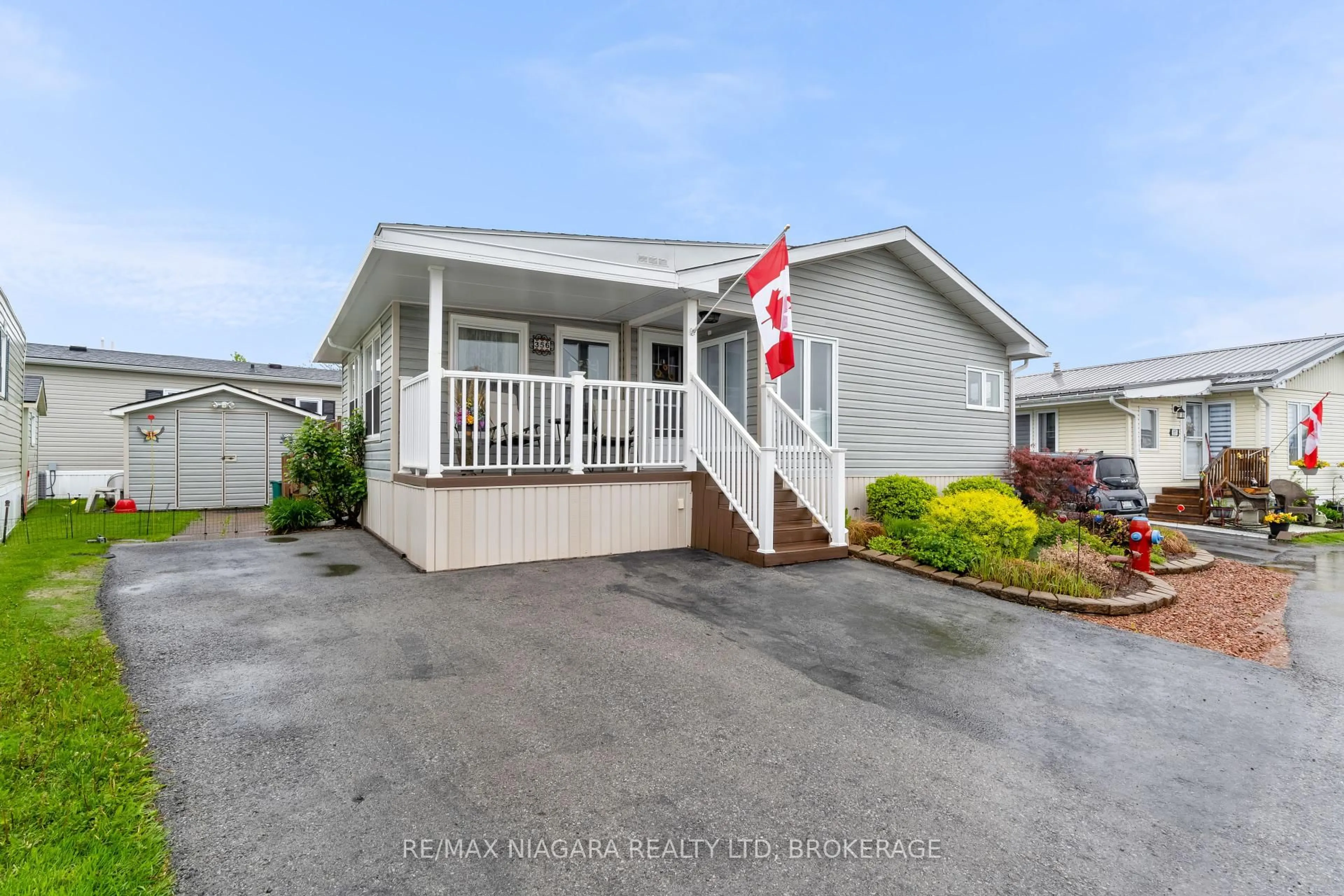 Home with vinyl exterior material, unknown for 3033 Townline Rd #356, Fort Erie Ontario L0S 1S1
