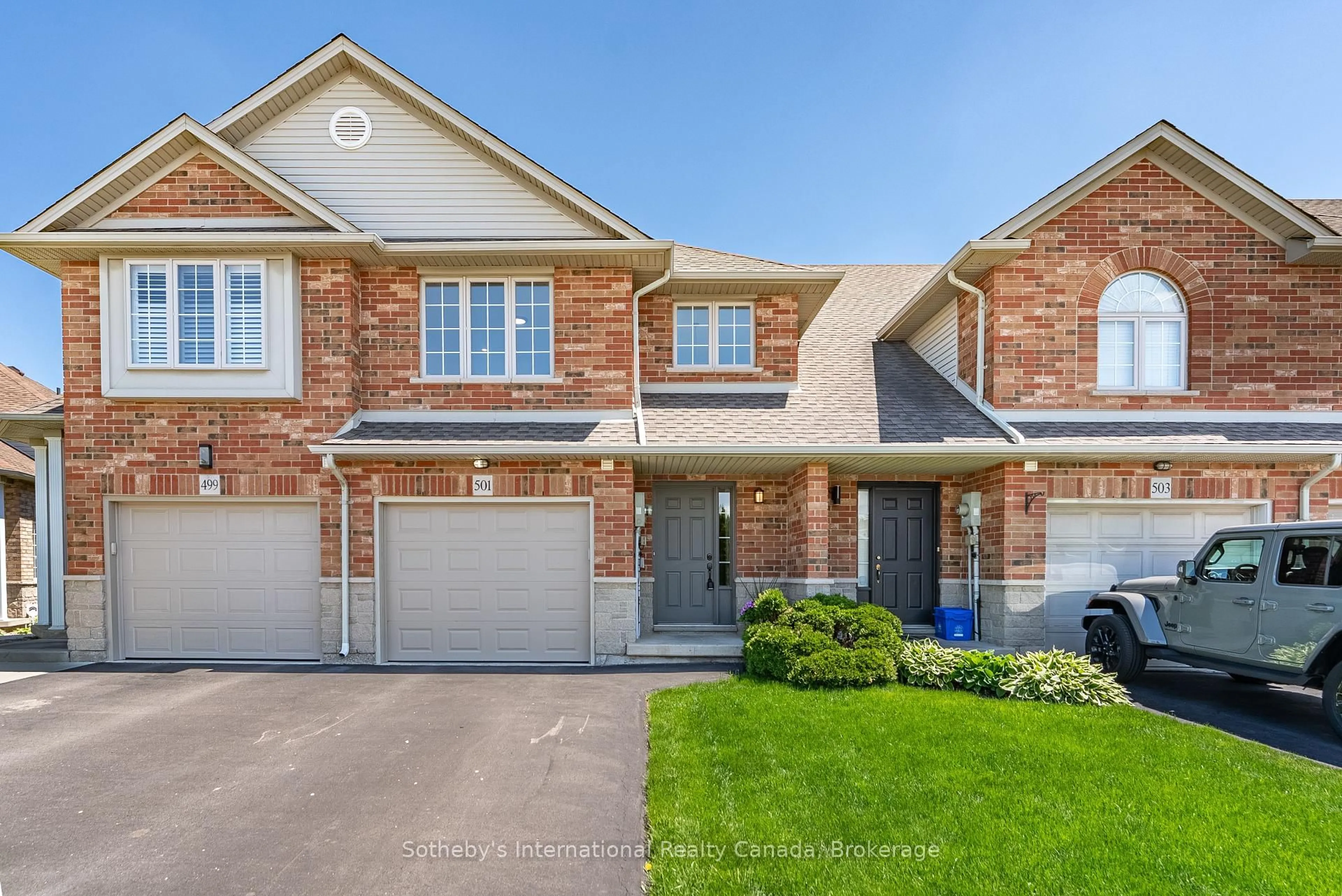 Home with brick exterior material, street for 501 Southridge Dr, Hamilton Ontario L9C 7V3