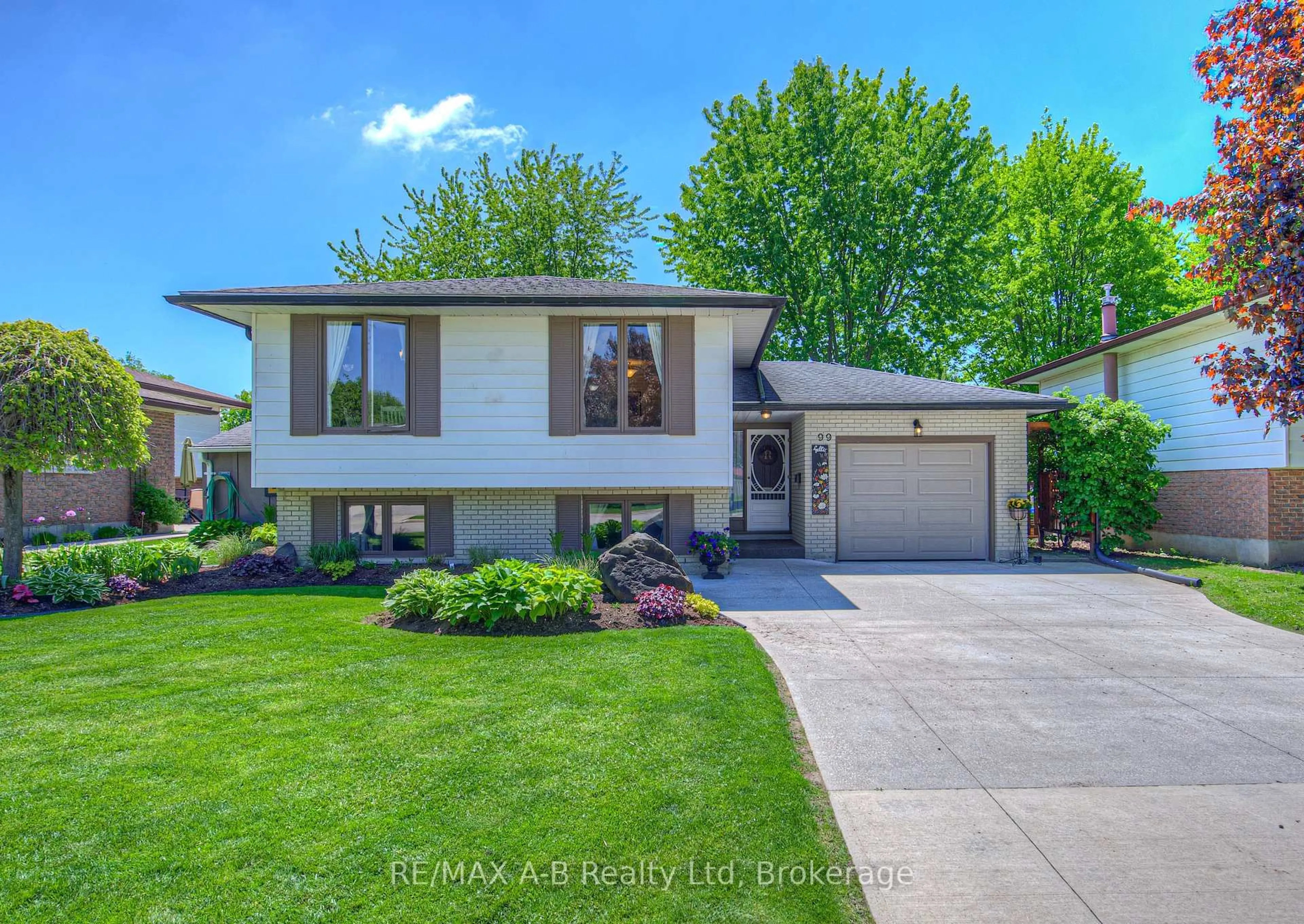 Unknown for 99 Elgin Cres, Stratford Ontario N5A 3Z4