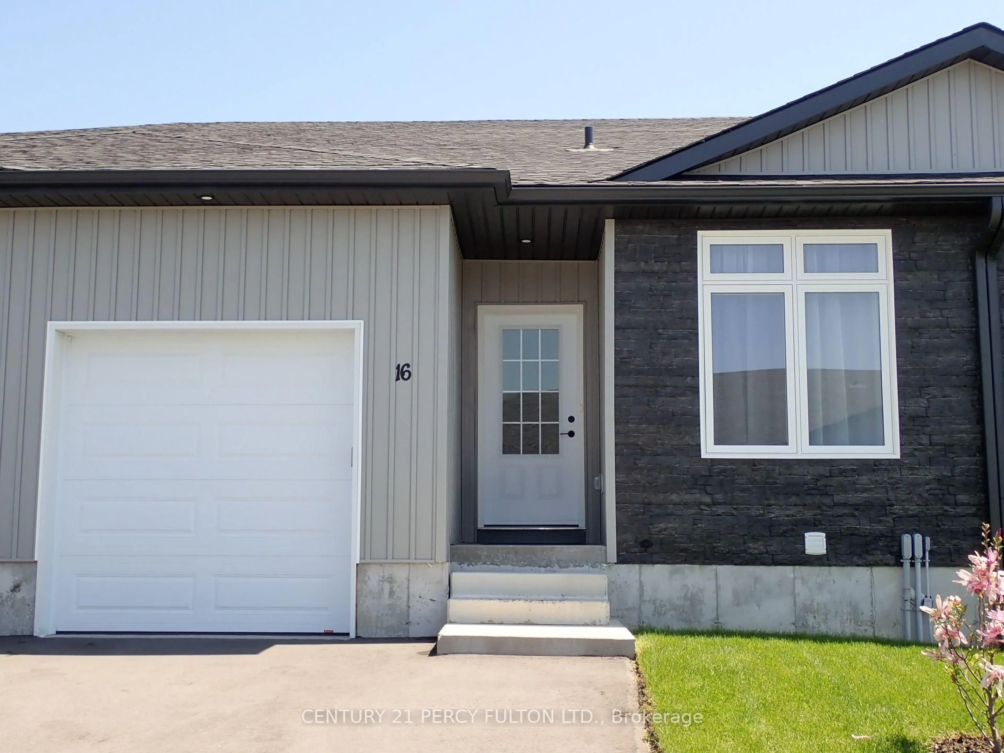 Home with vinyl exterior material, street for 16 Dayton Crt, Prince Edward County Ontario K0K 2T0