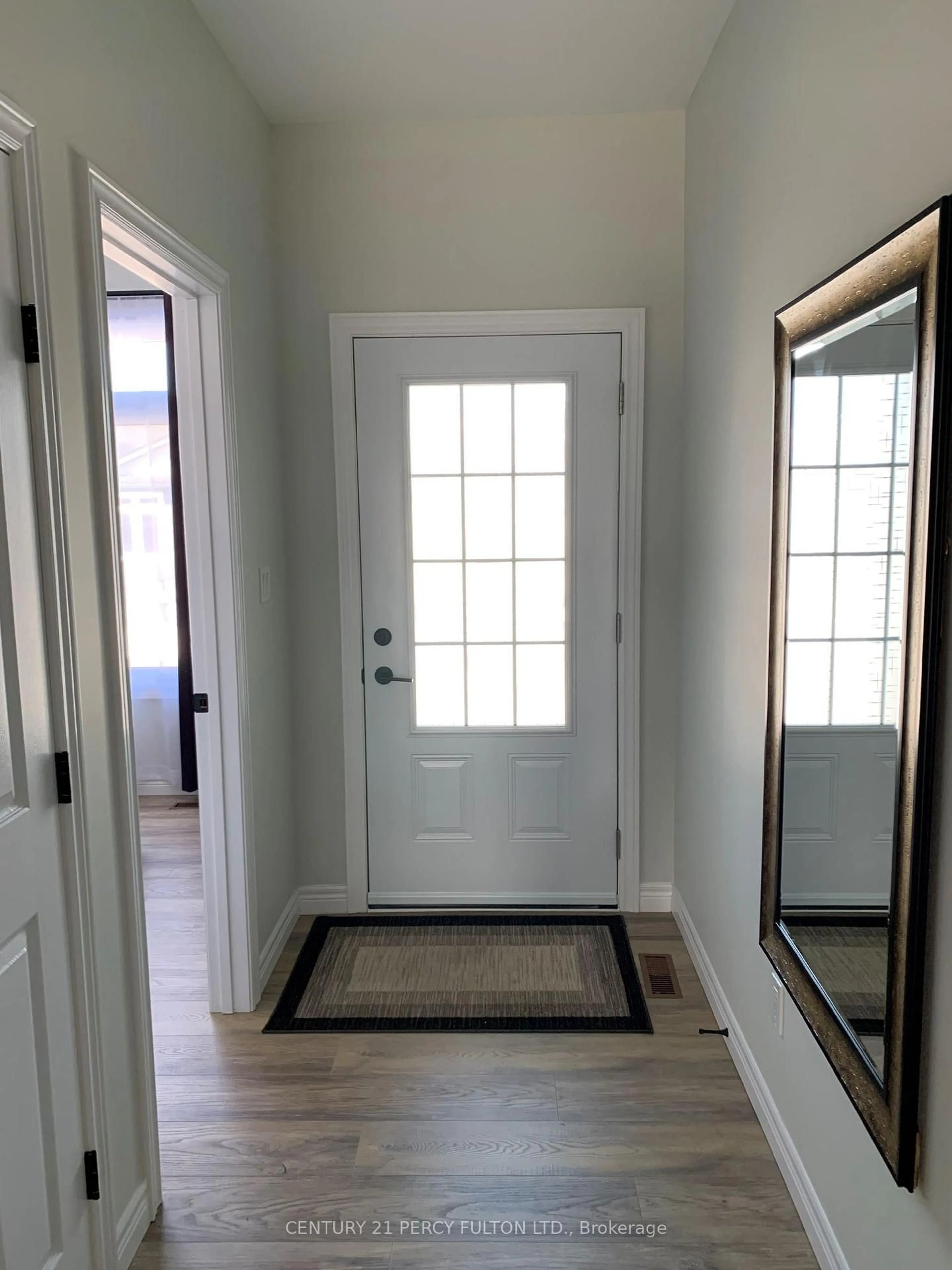 Indoor entryway for 16 Dayton Crt, Prince Edward County Ontario K0K 2T0