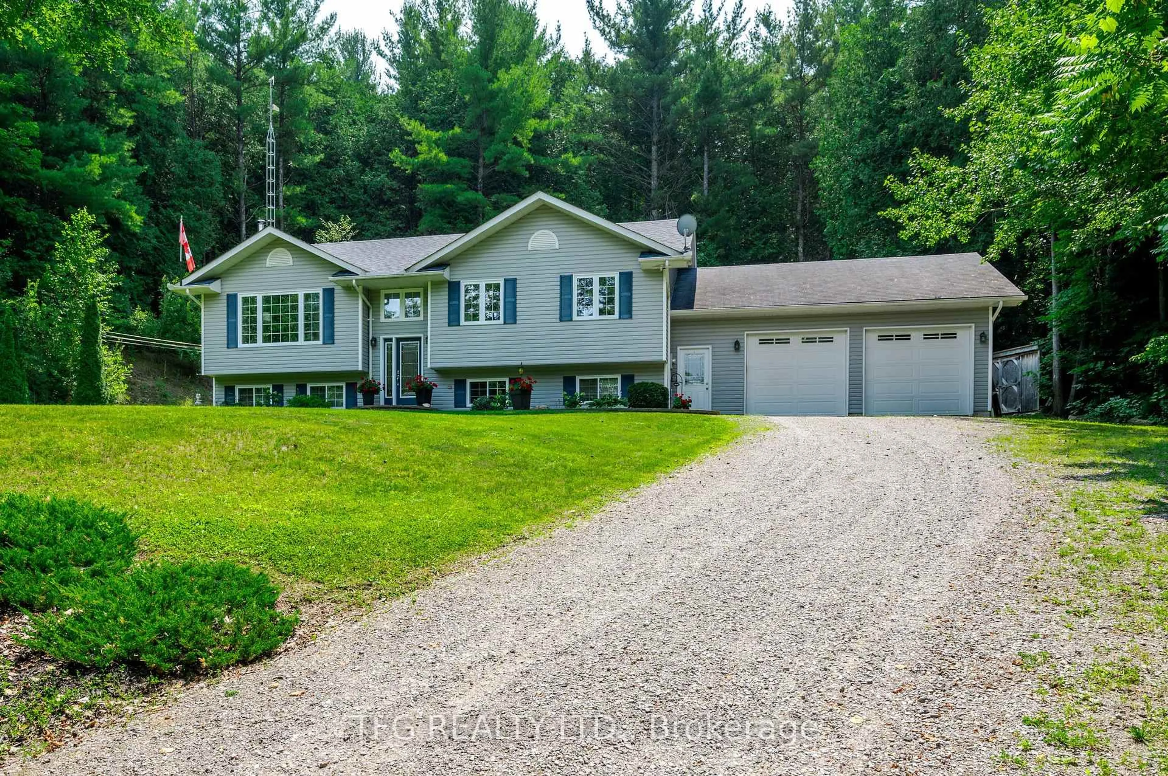 A pic from outside/outdoor area/front of a property/back of a property/a pic from drone, street for 137 Abbey Lane, Alnwick/Haldimand Ontario K0K 2G0