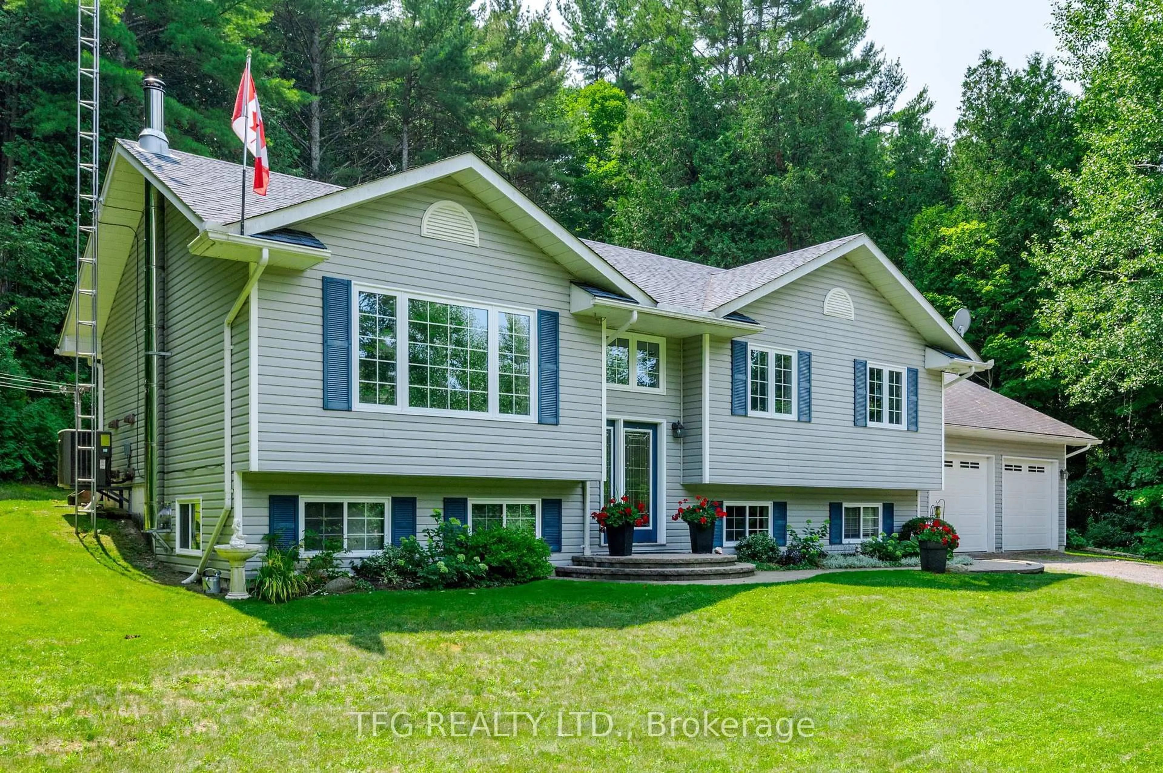 Home with vinyl exterior material, street for 137 Abbey Lane, Alnwick/Haldimand Ontario K0K 2G0