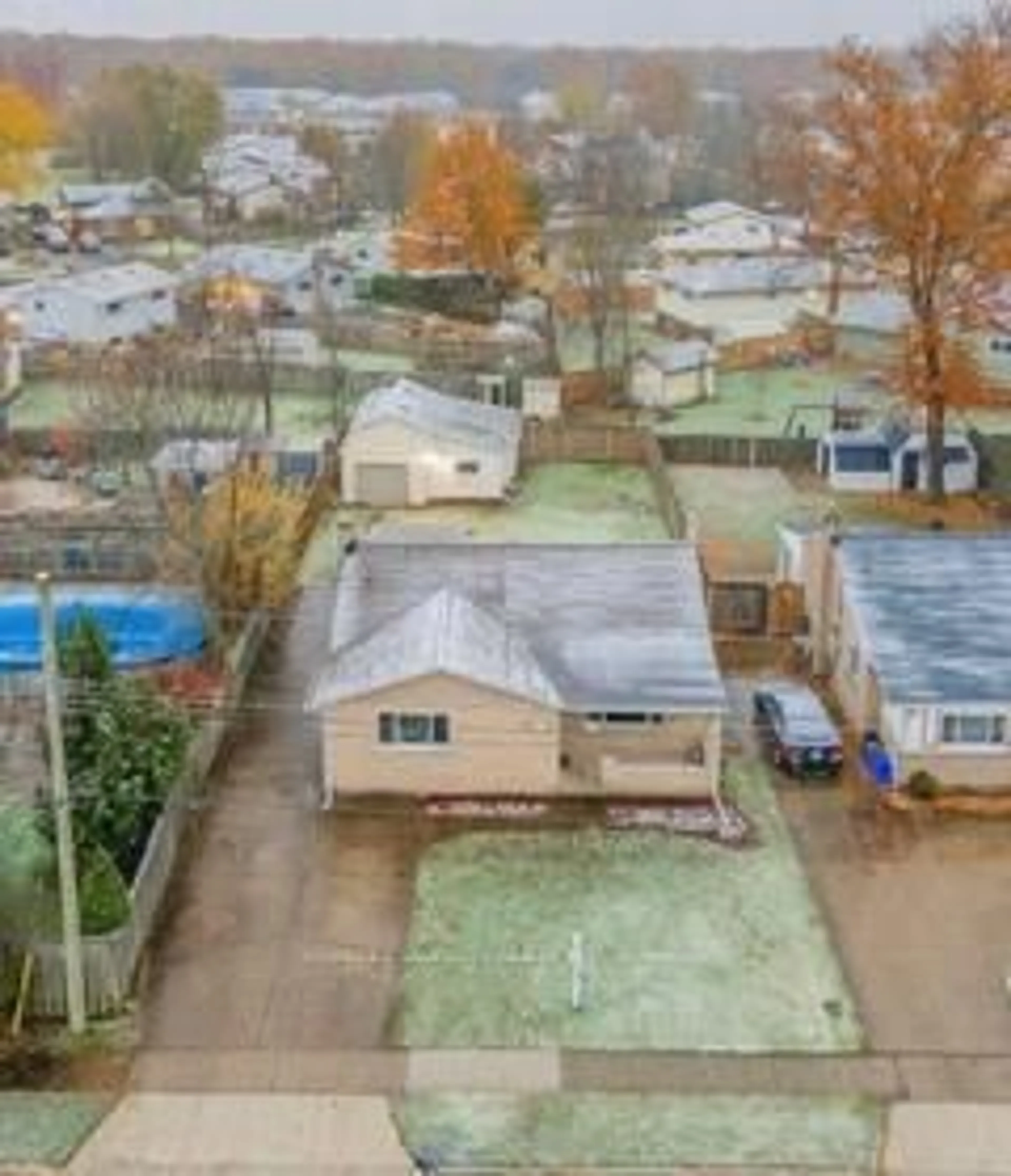 A pic from outside/outdoor area/front of a property/back of a property/a pic from drone, unknown for 6732 Jill Dr, Niagara Falls Ontario L2G 3J2