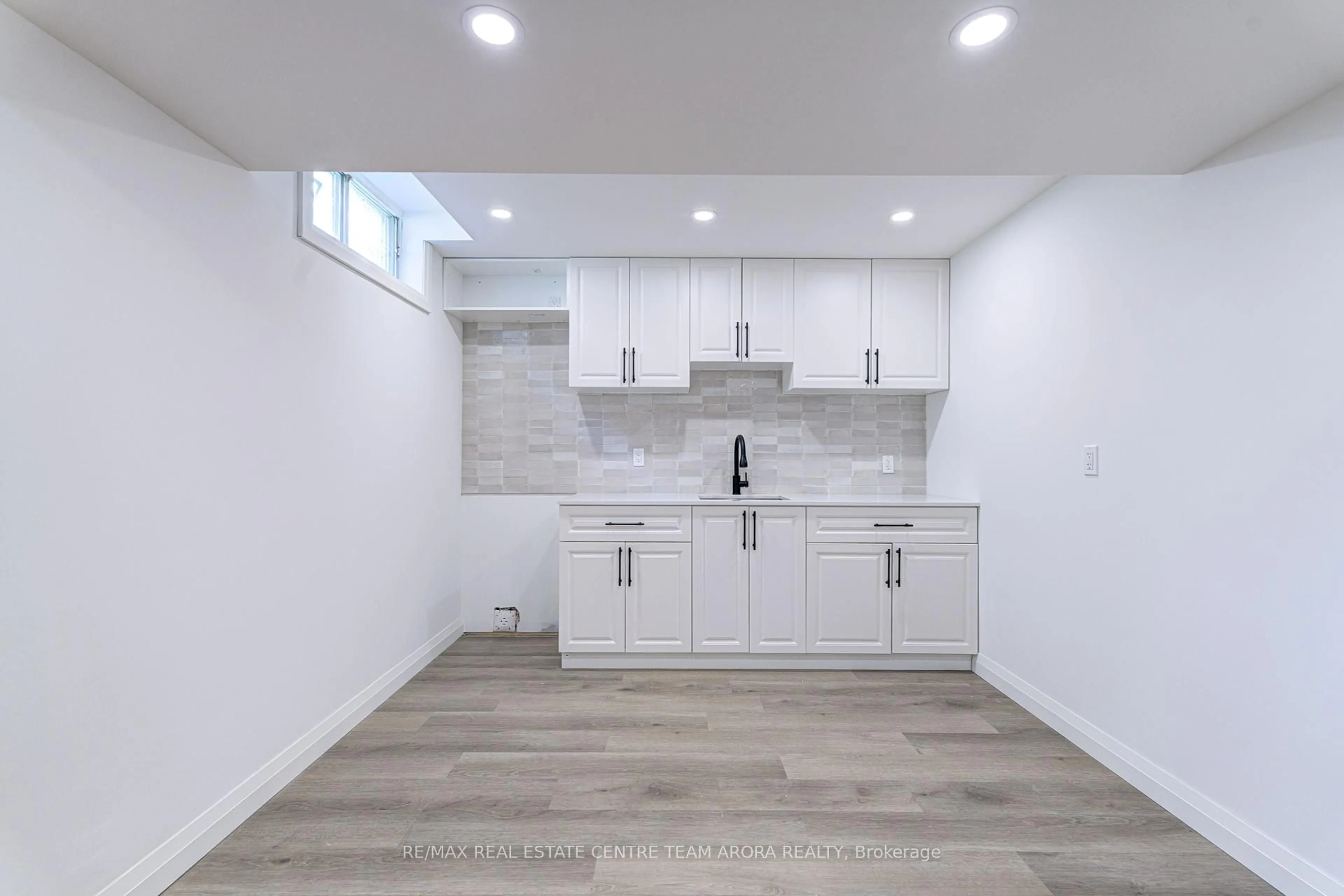 Open concept kitchen, unknown for 230 Elmira Rd, Guelph Ontario N1K 1P7