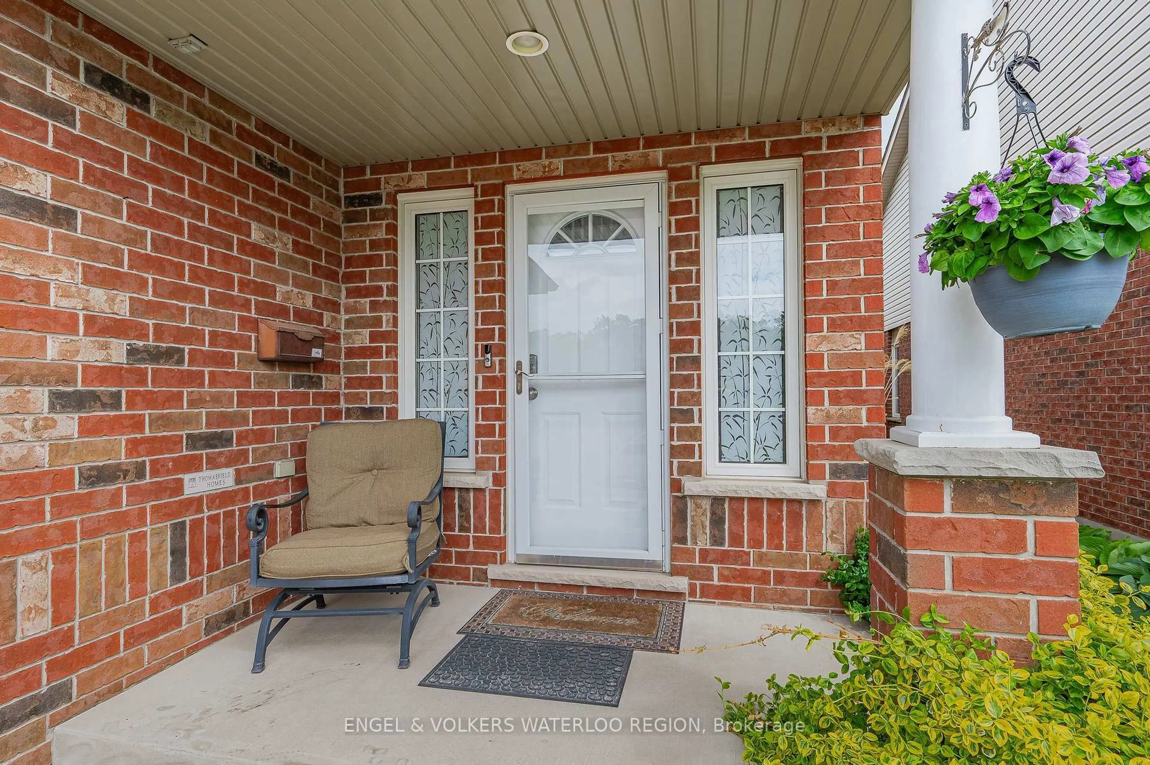 Unknown for 89 Winifred St, Kitchener Ontario N2P 2M7