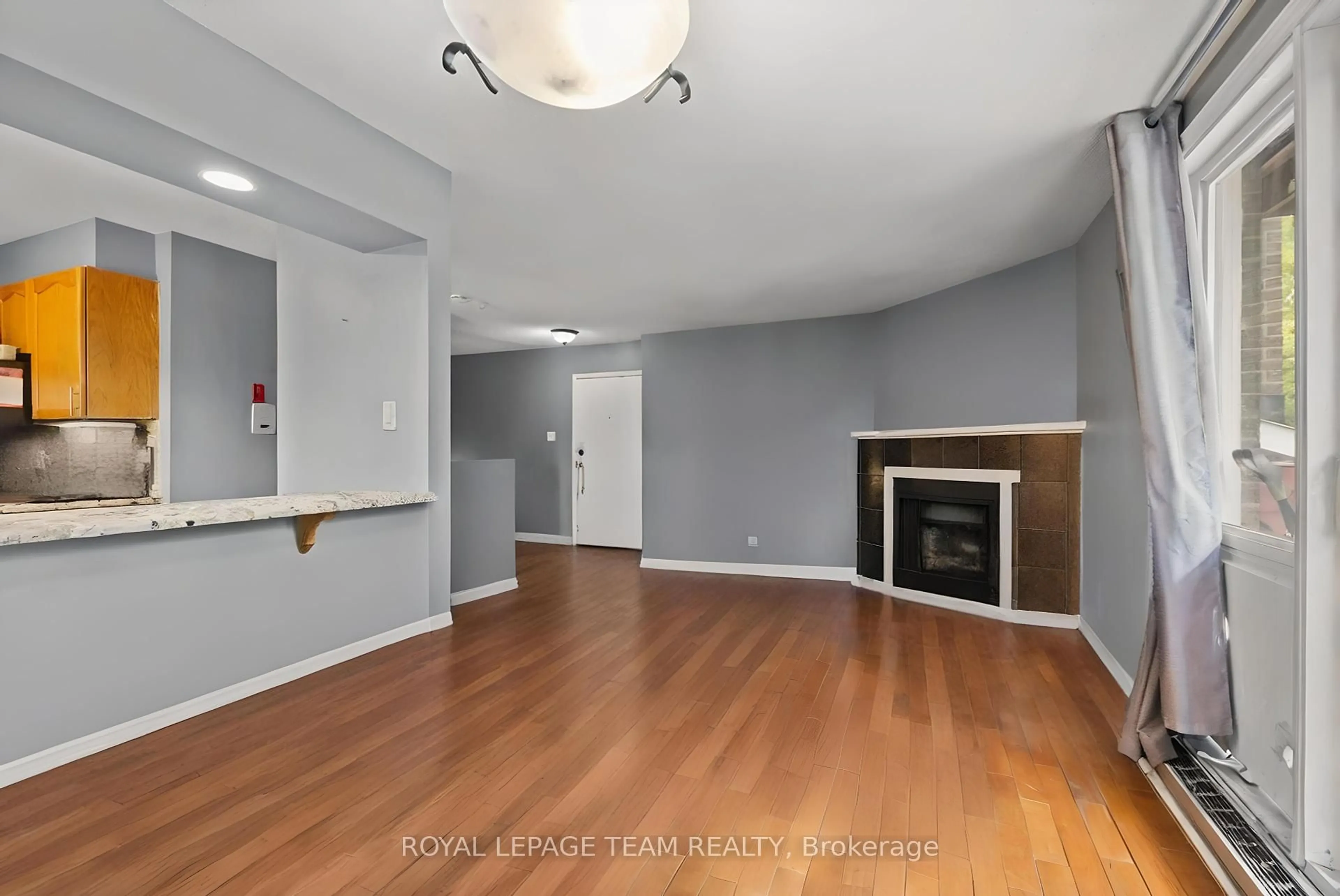 A pic of a room for 1589 St. Bernard St #603, Ottawa Ontario K1T 3H9