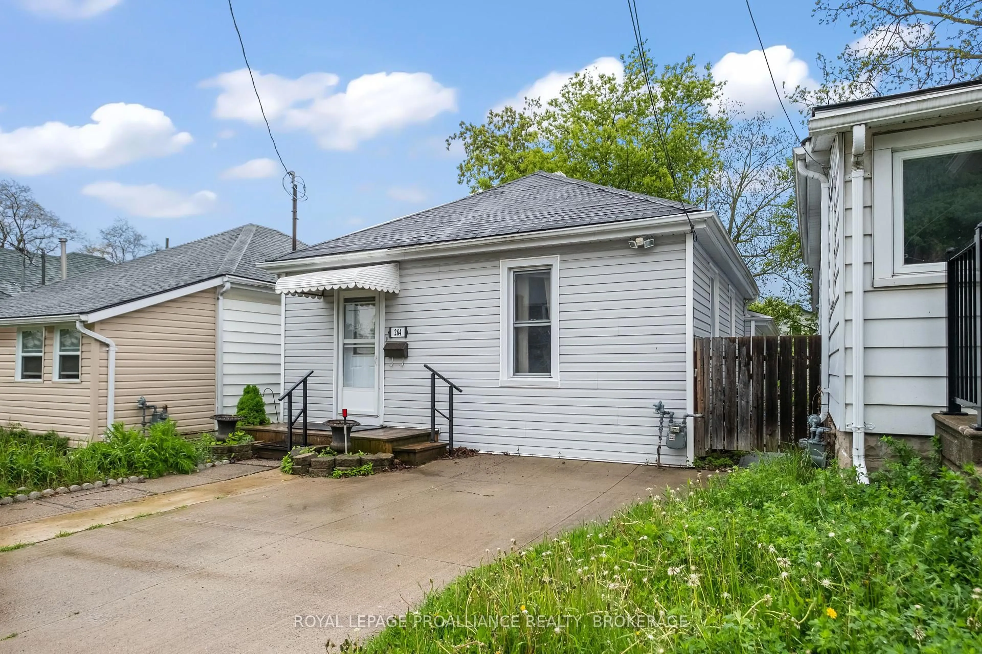 Shed for 264 Patrick St, Kingston Ontario K7K 3P9