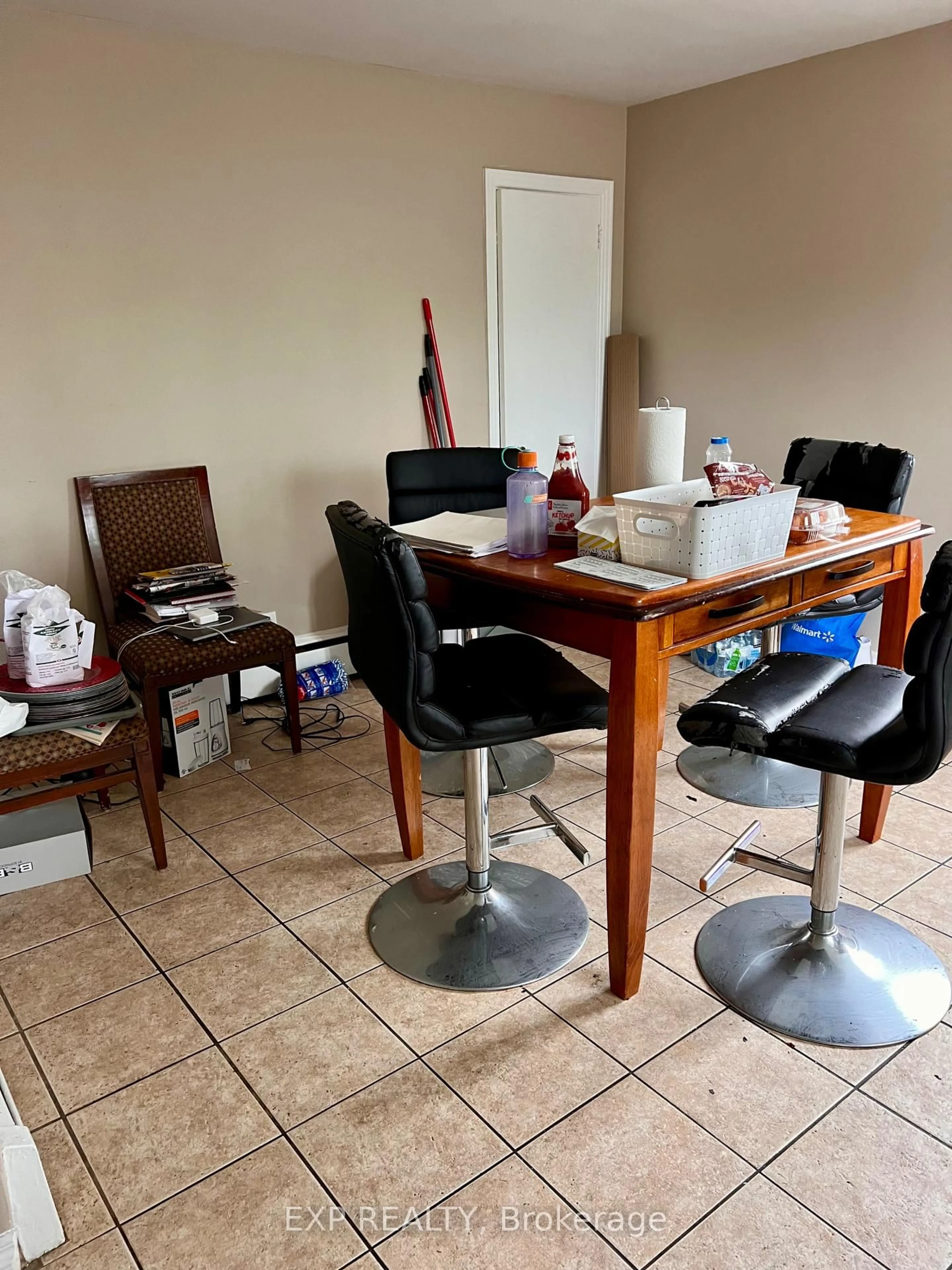 A pic of a room for 269 Ste Anne St, Ottawa Ontario K1L 7C3
