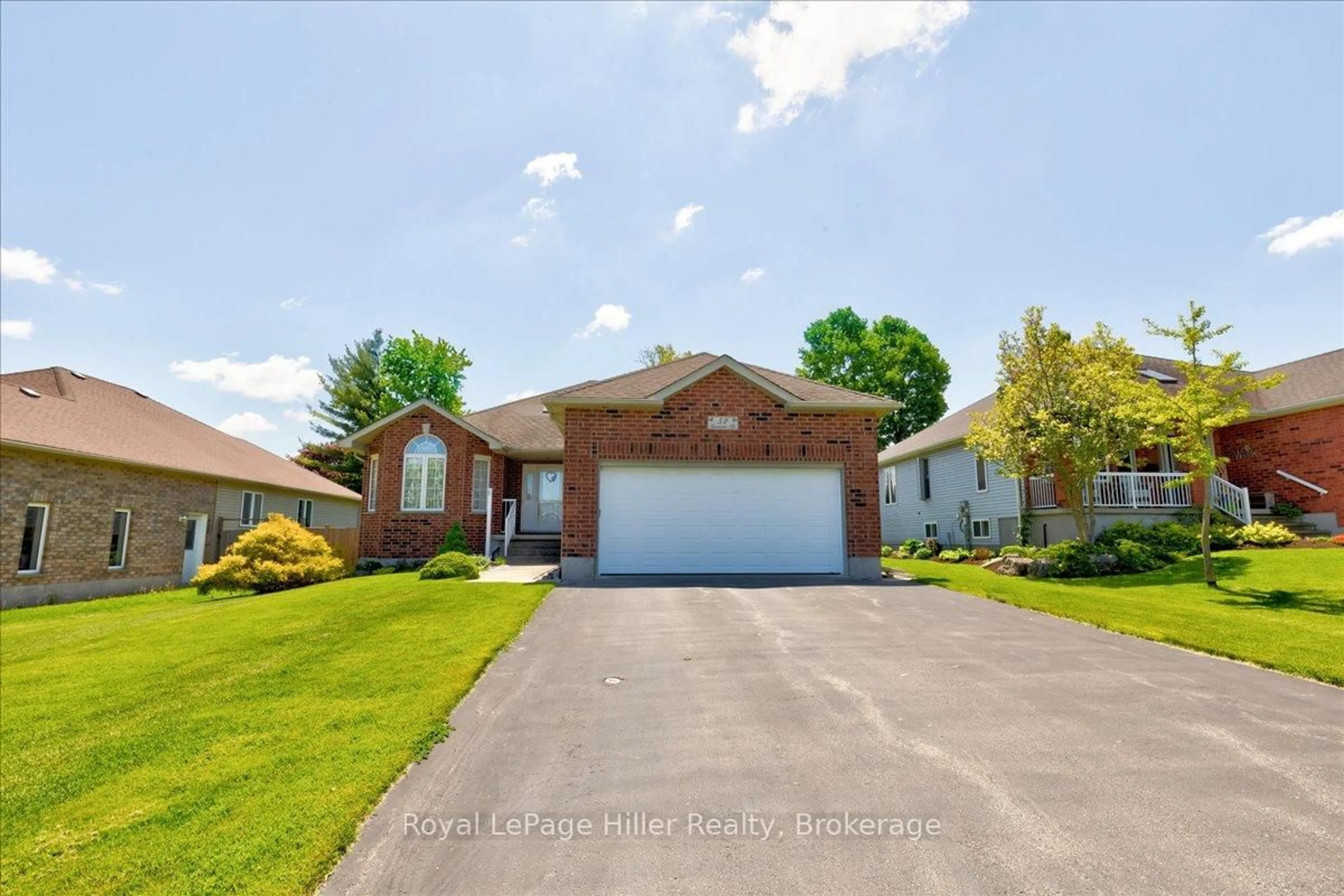 Home with brick exterior material, unknown for 52 Lawrence St, Wellesley Ontario N0B 2T0