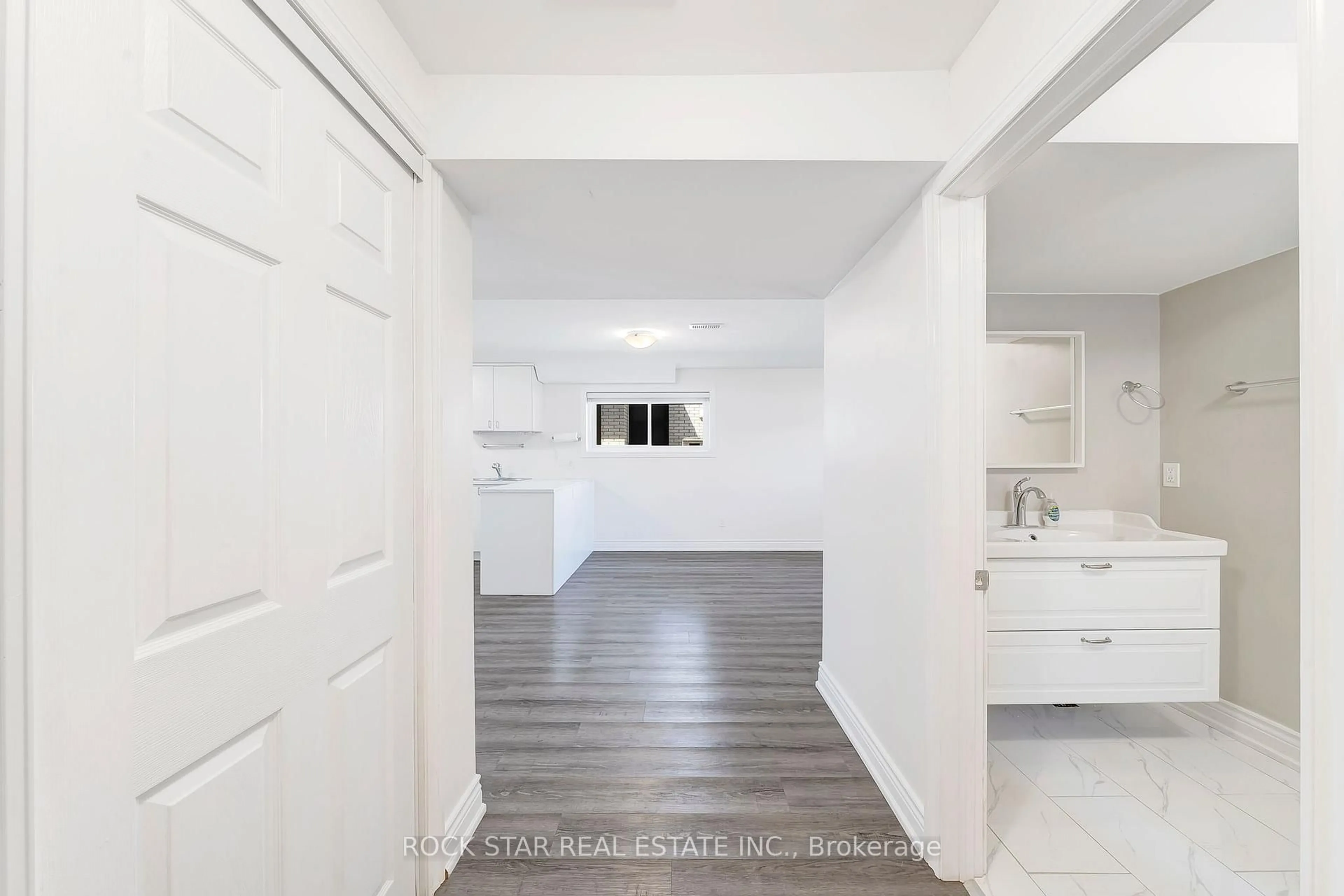 Unknown for 13 Meadowbrook Cres, St. Catharines Ontario L2M 7G8