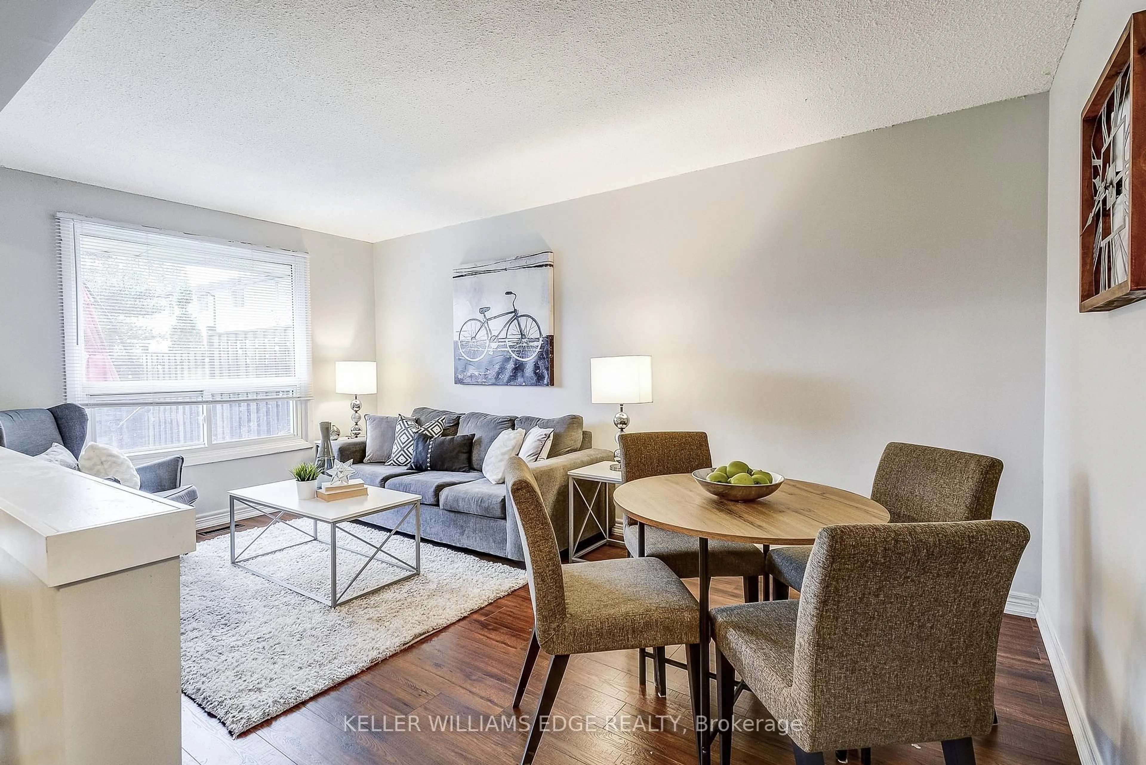 Living room with furniture, unknown for 1350 Limeridge Rd #26, Hamilton Ontario L8W 1L6