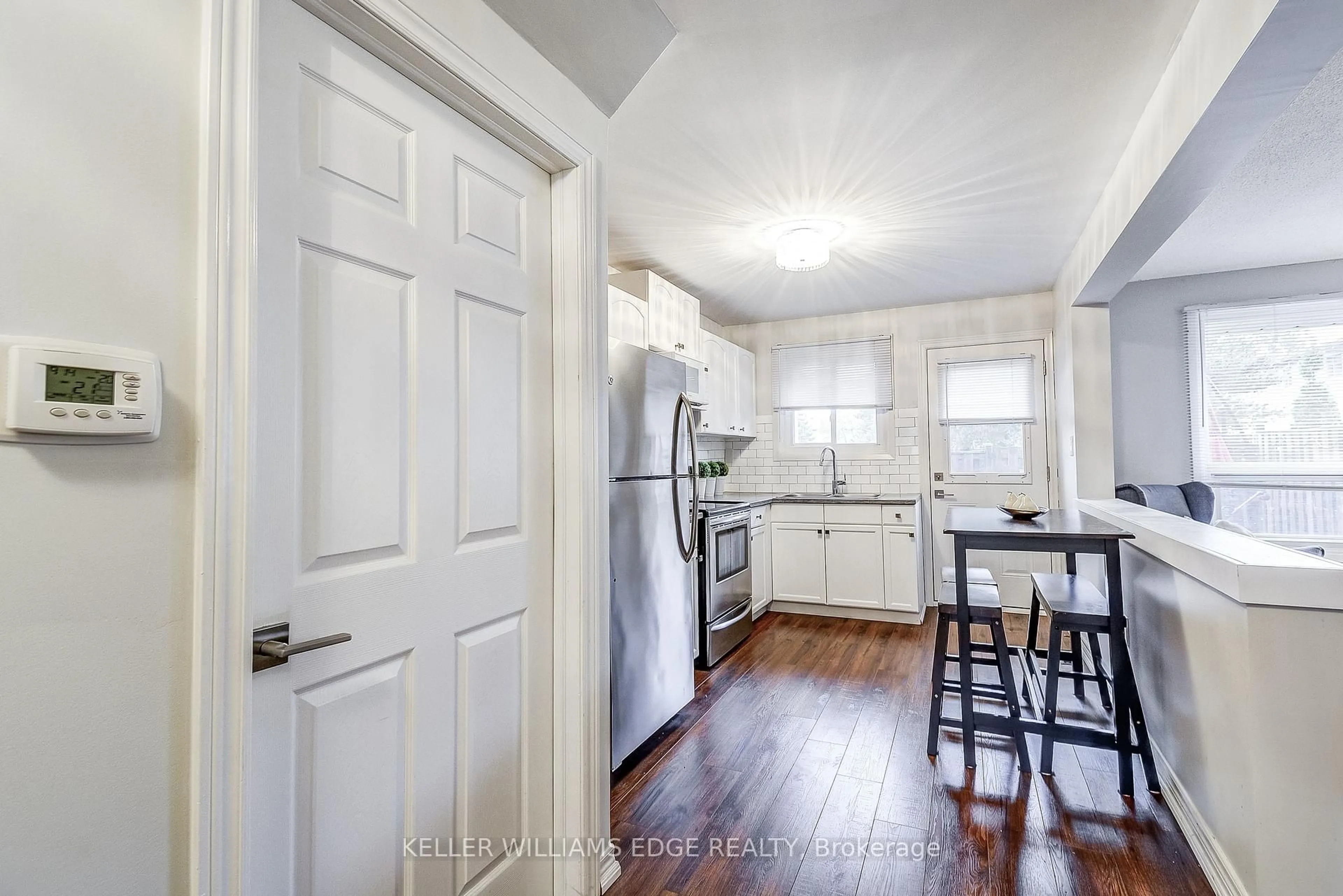 Standard kitchen, unknown for 1350 Limeridge Rd #26, Hamilton Ontario L8W 1L6