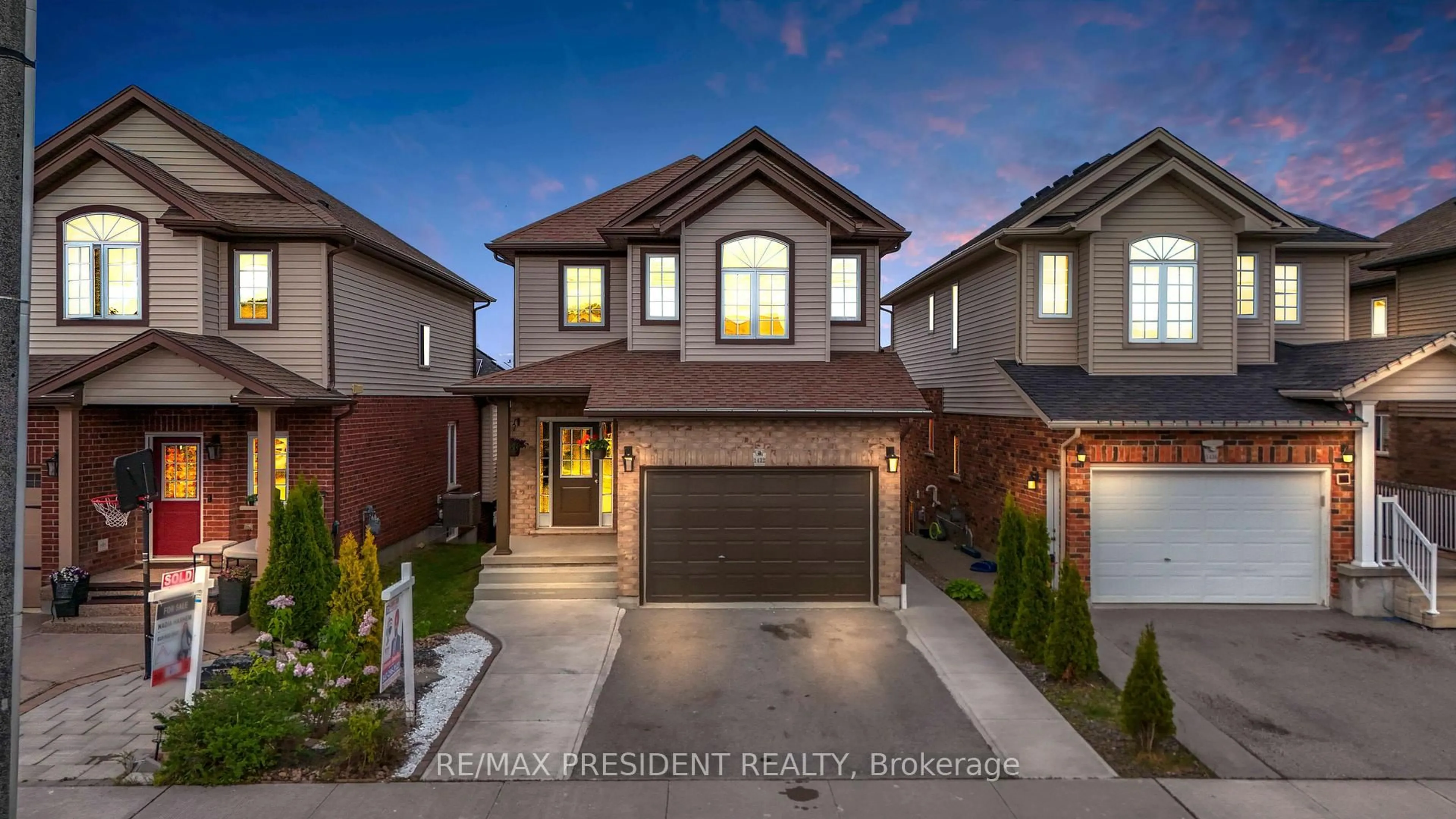 Home with brick exterior material, street for 1432 Old Zellers Dr, Kitchener Ontario N2A 0E9