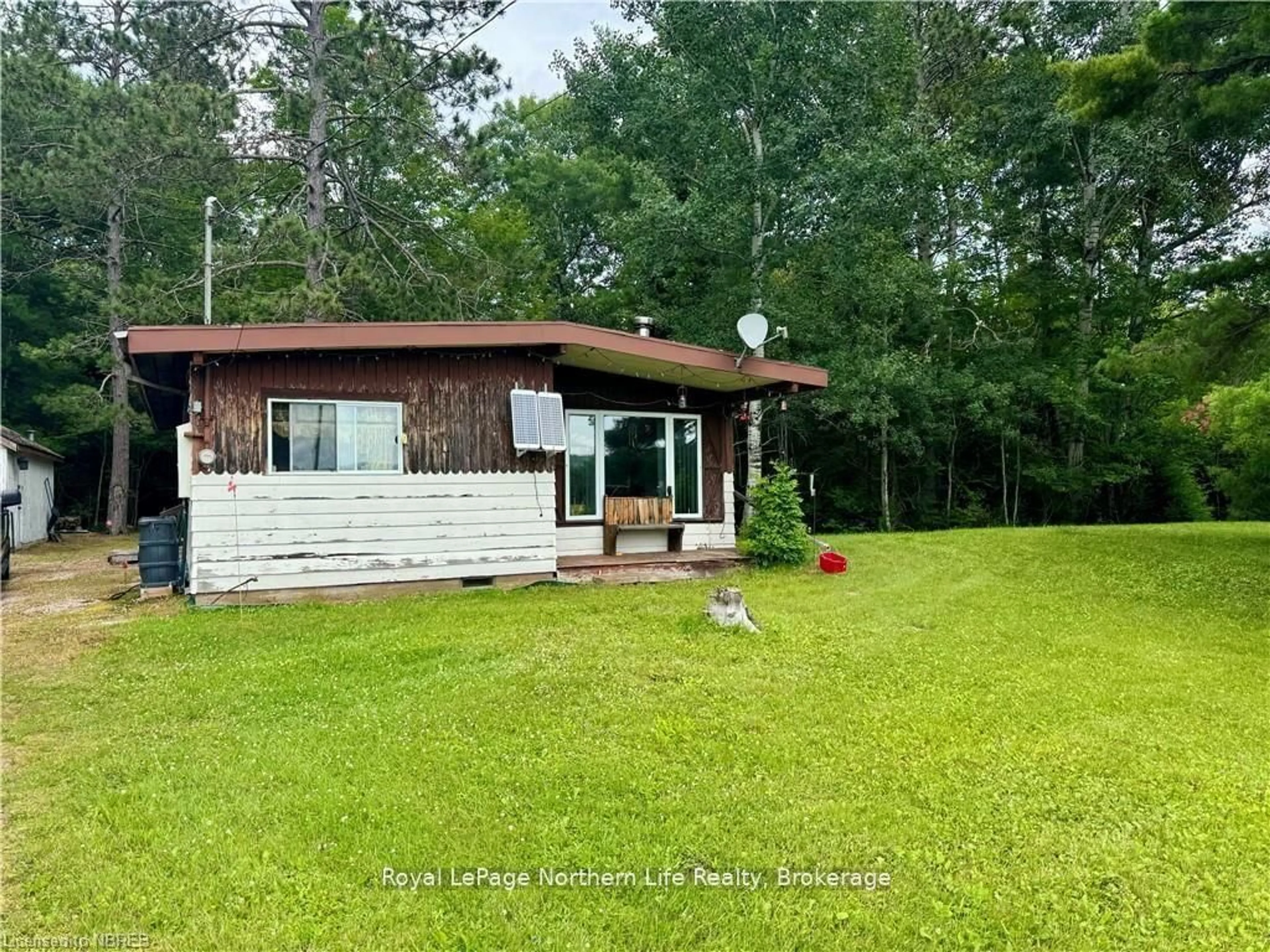 A pic from outside/outdoor area/front of a property/back of a property/a pic from drone, unknown for 304 LAKE NIPISSING RD Rd, Nipissing Ontario P0H 1W0