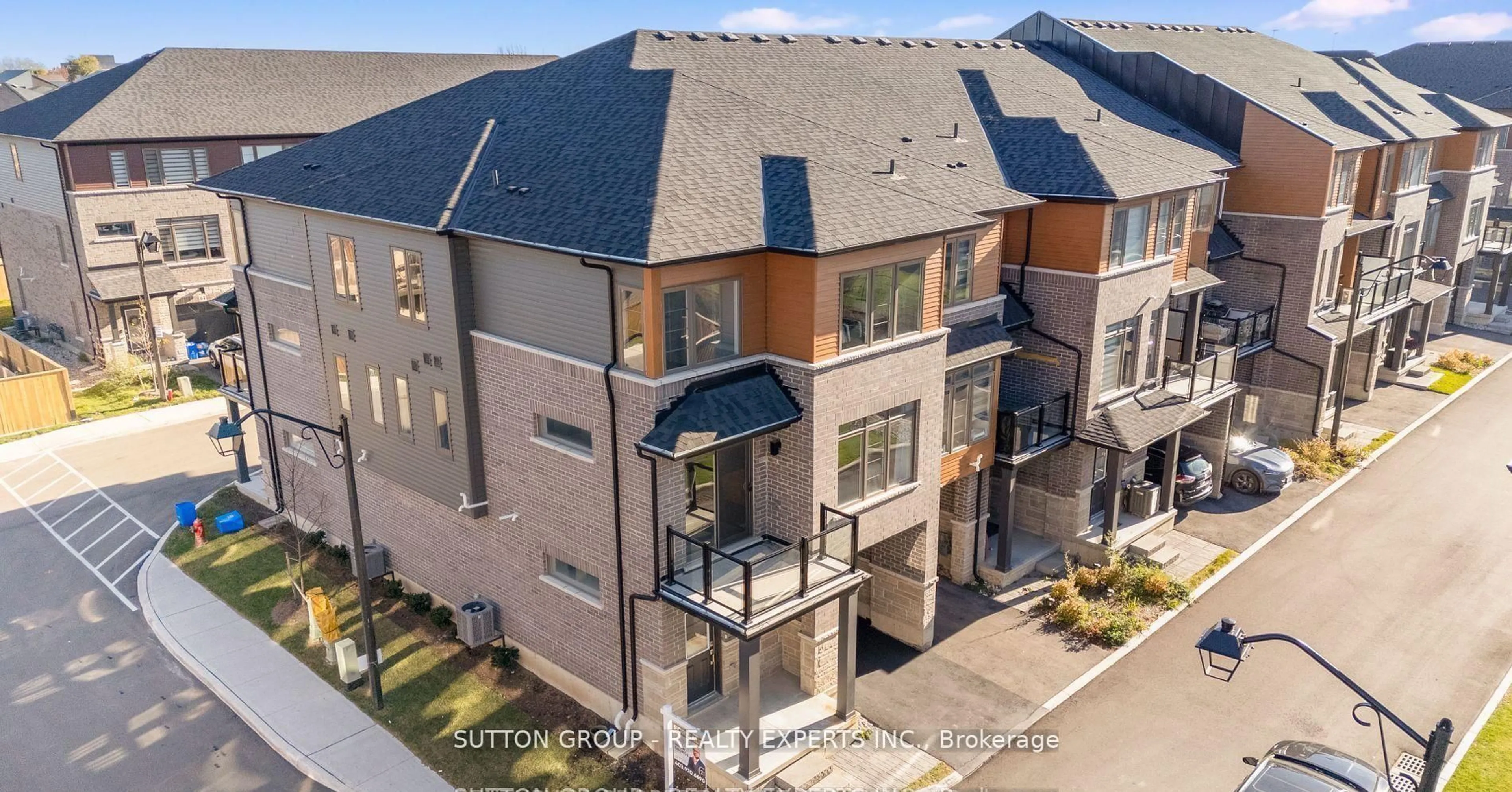A pic from outside/outdoor area/front of a property/back of a property/a pic from drone, unknown for 61 Soho St #102, Hamilton Ontario L8J 0M6