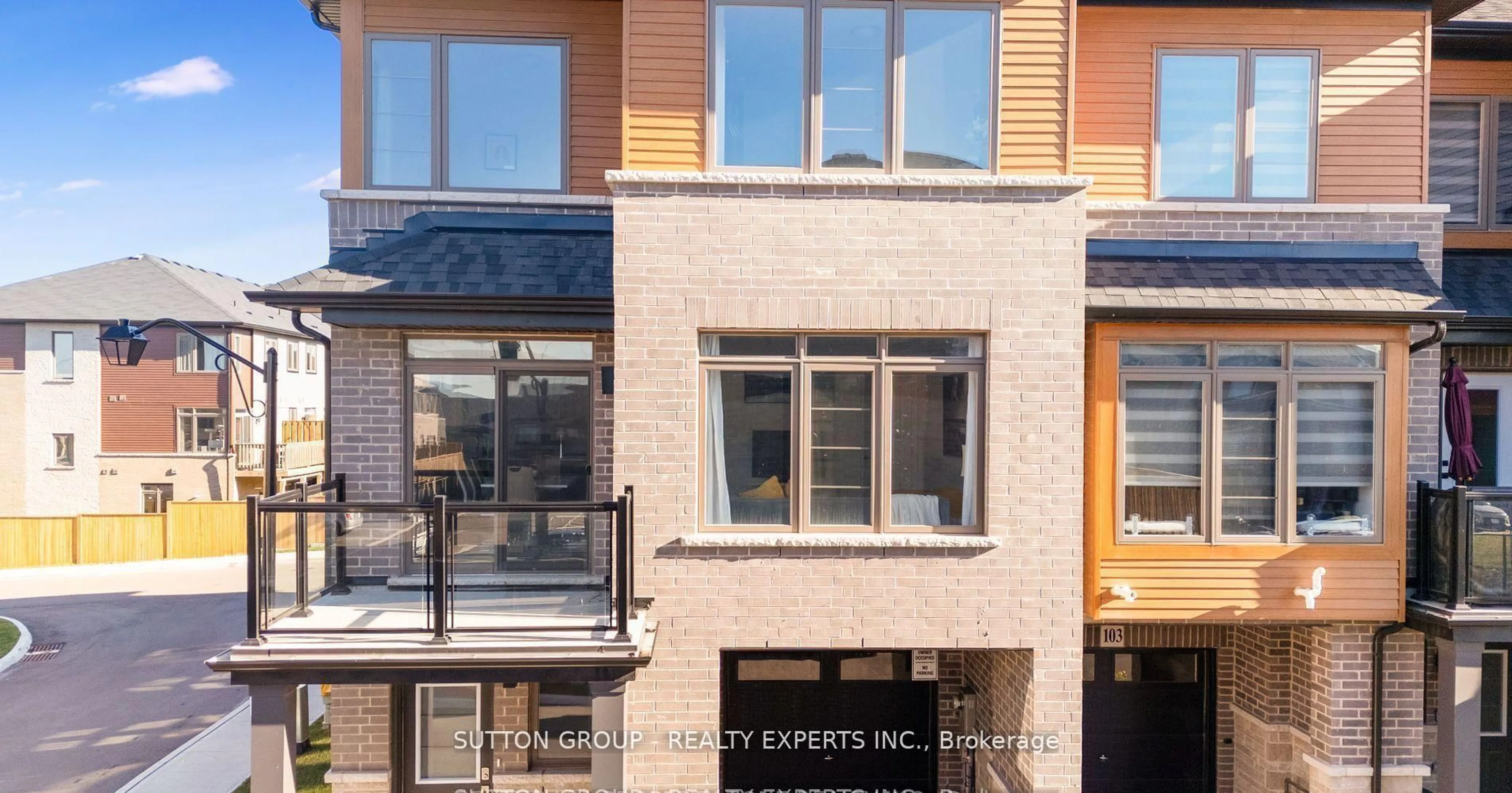Home with brick exterior material, street for 61 Soho St #102, Hamilton Ontario L8J 0M6