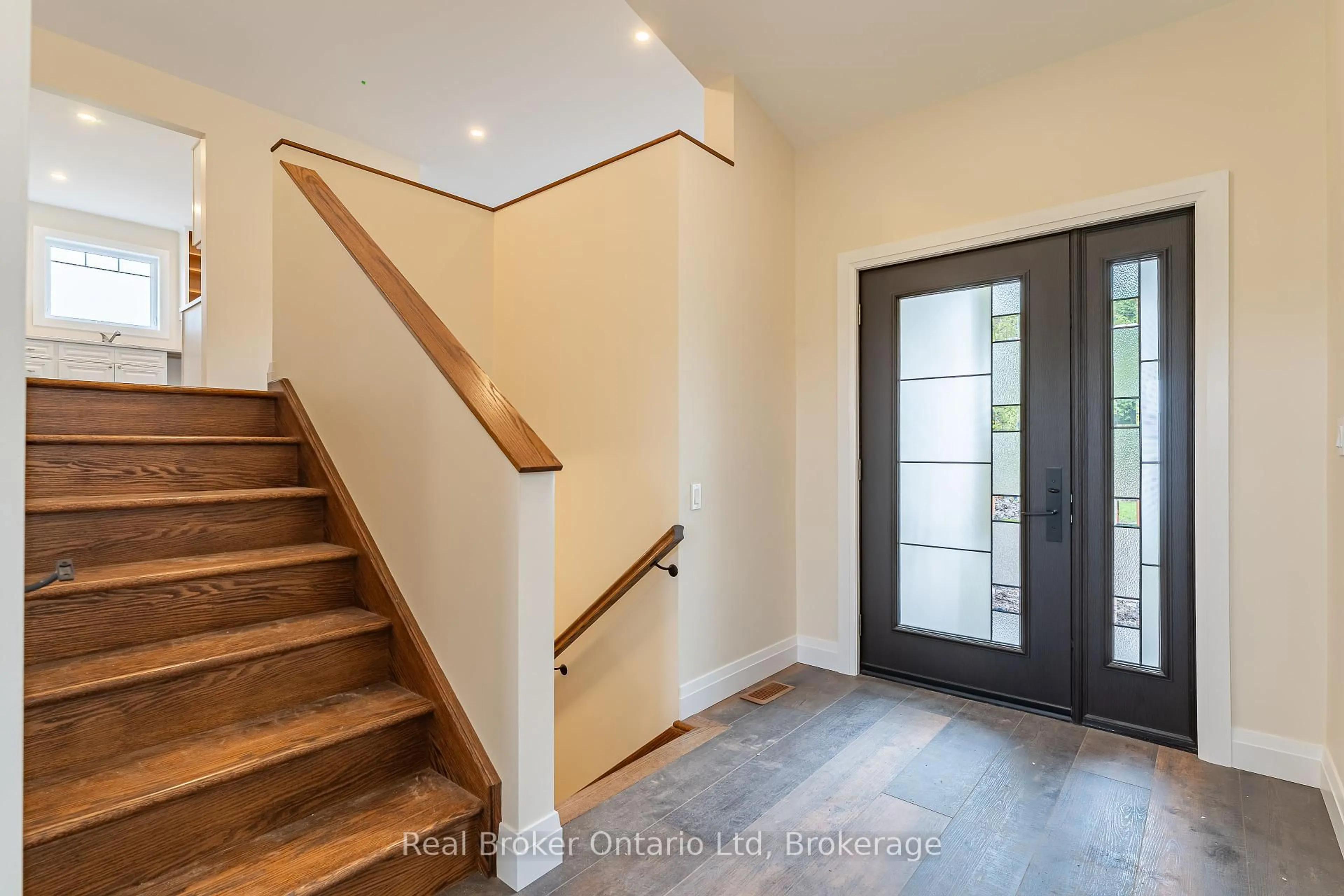Indoor entryway for 397600 10th Concession Rd, Meaford Ontario N4K 5N8