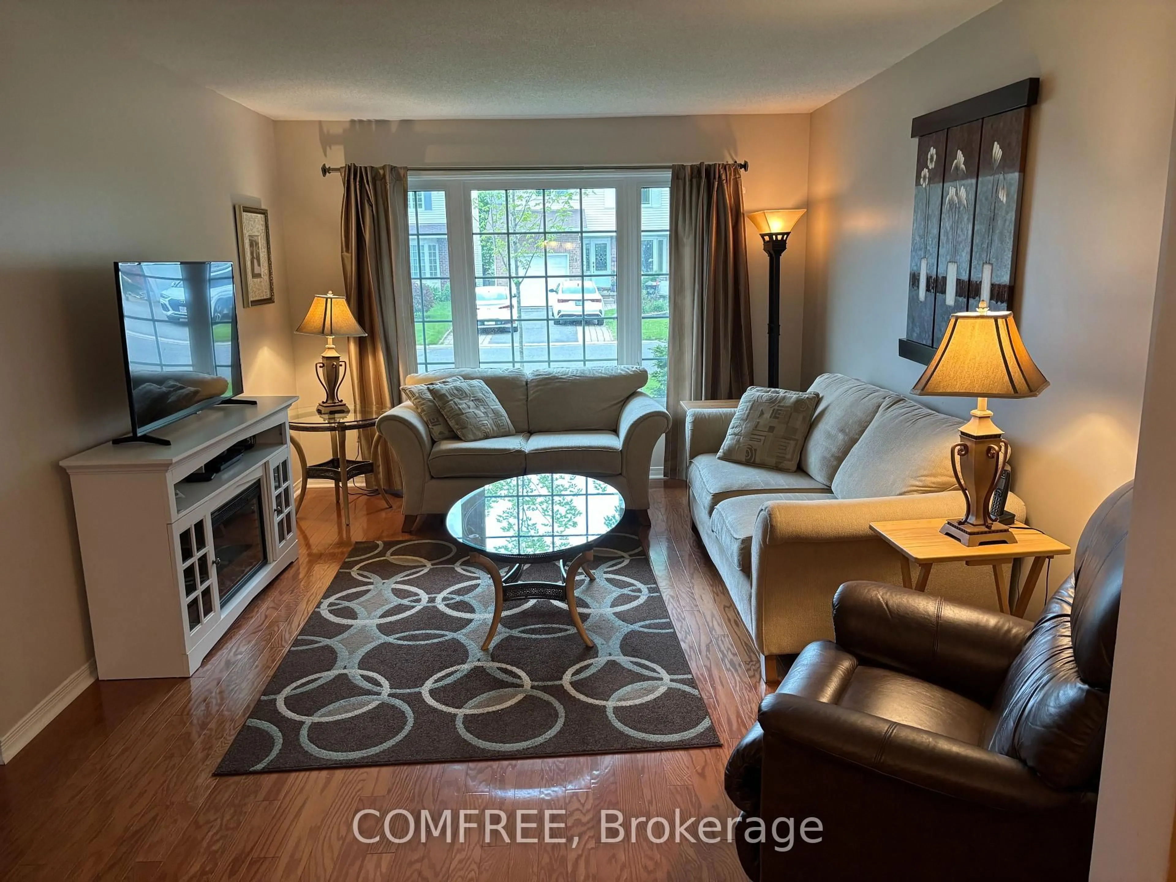 Living room with furniture, unknown for 52 Speers Cres, Kanata Ontario K2M 1W2