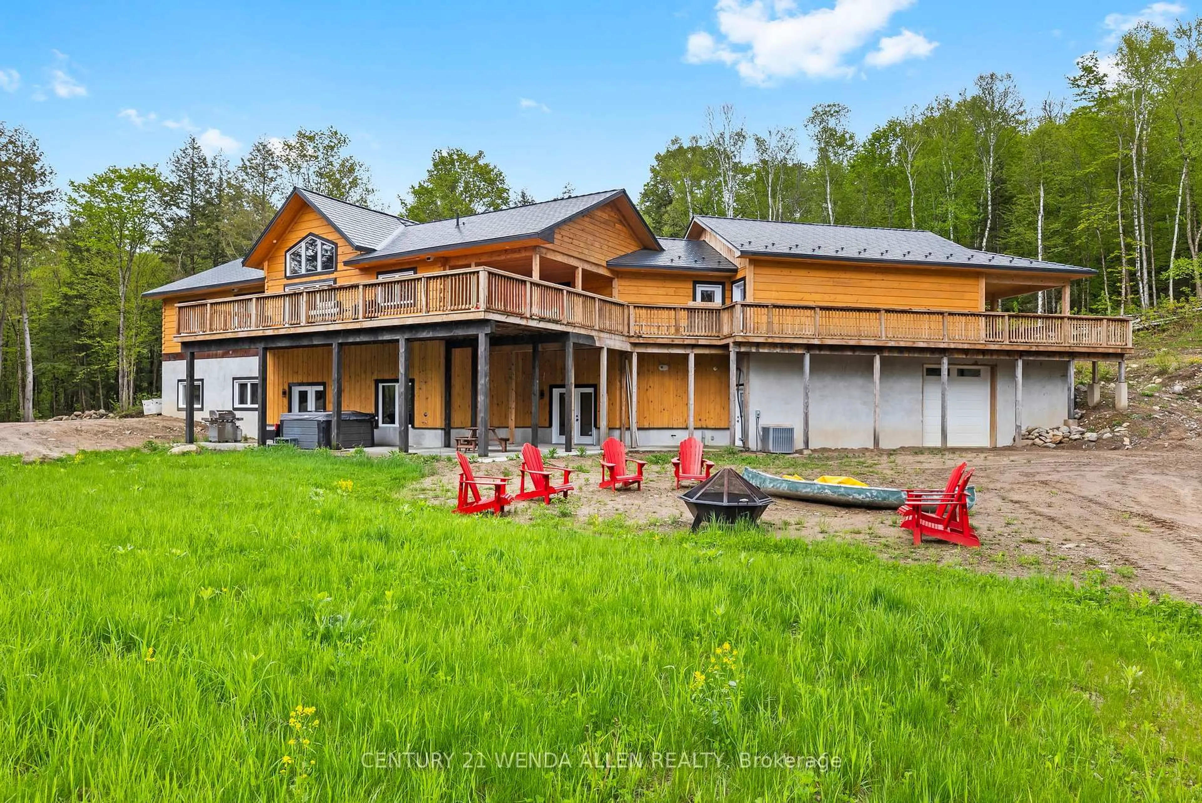 A pic from outside/outdoor area/front of a property/back of a property/a pic from drone, building for 511 Brethour Rd, Bancroft Ontario K0L 1C0