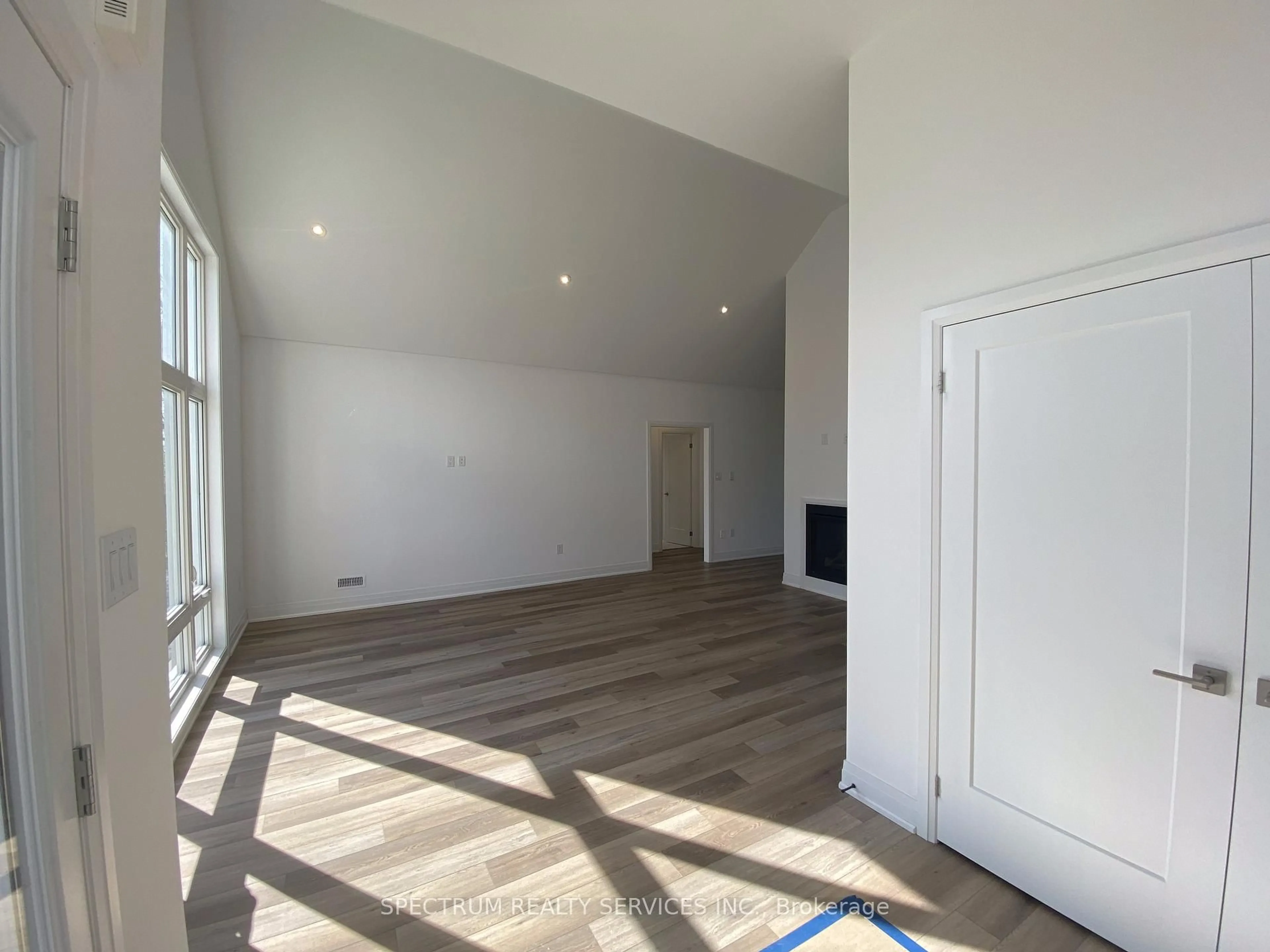 A pic of a room for 6 Marina Village Dr, Georgian Bay Ontario L0K 1S0