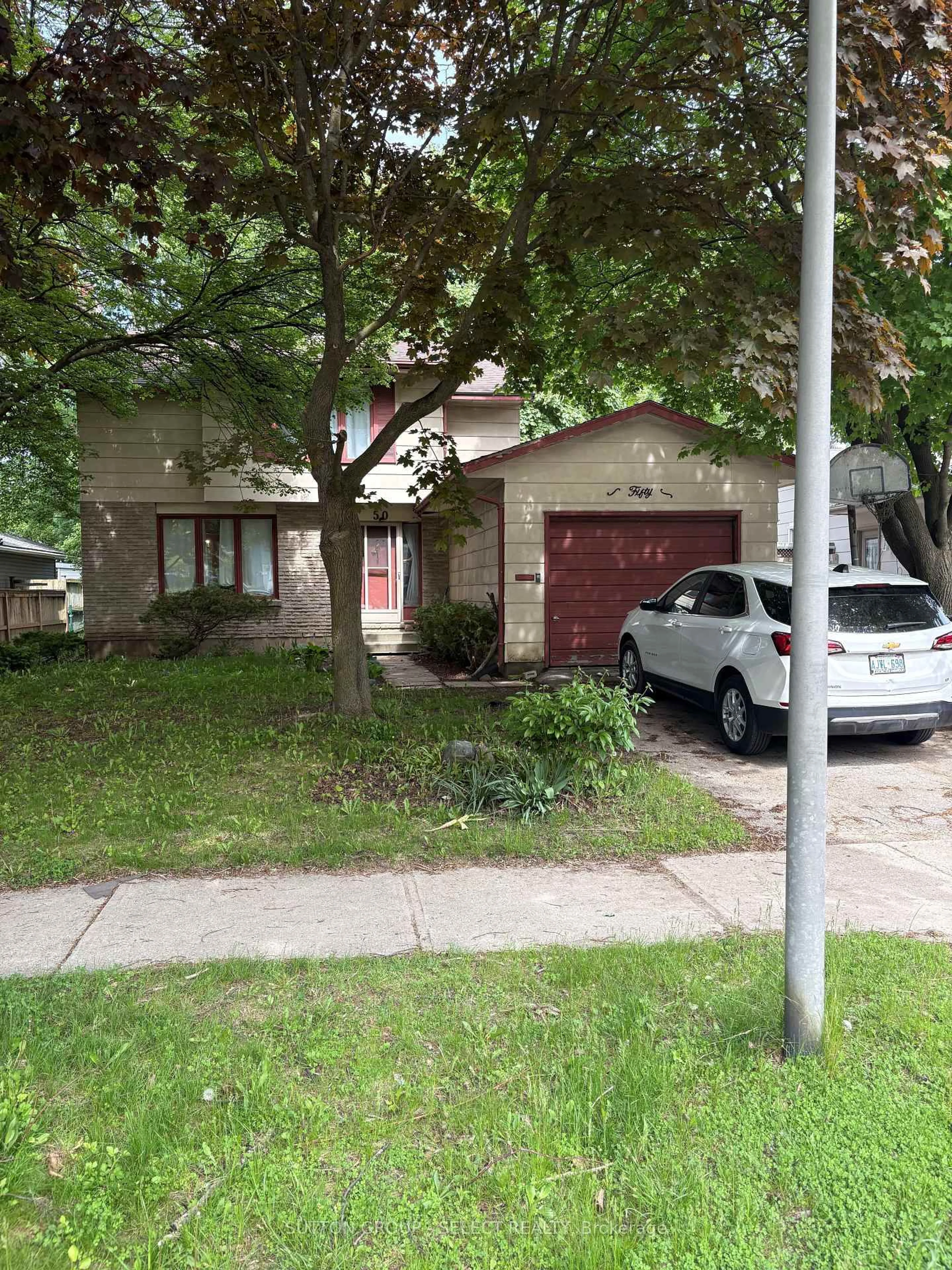 Unknown for 50 MONMORE Rd, London North Ontario N6G 2W6