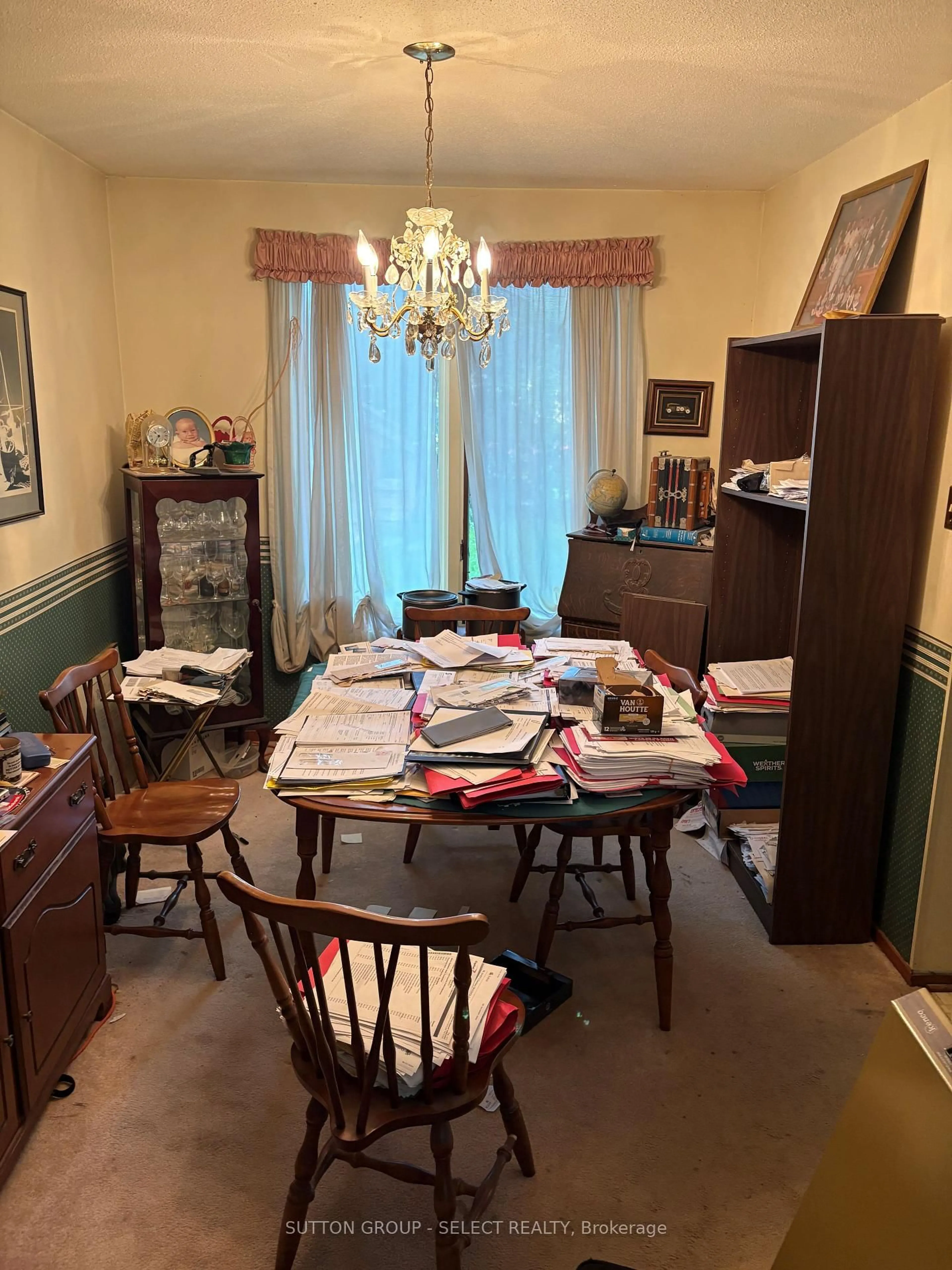 Dining room, floor is not visible for 50 MONMORE Rd, London North Ontario N6G 2W6