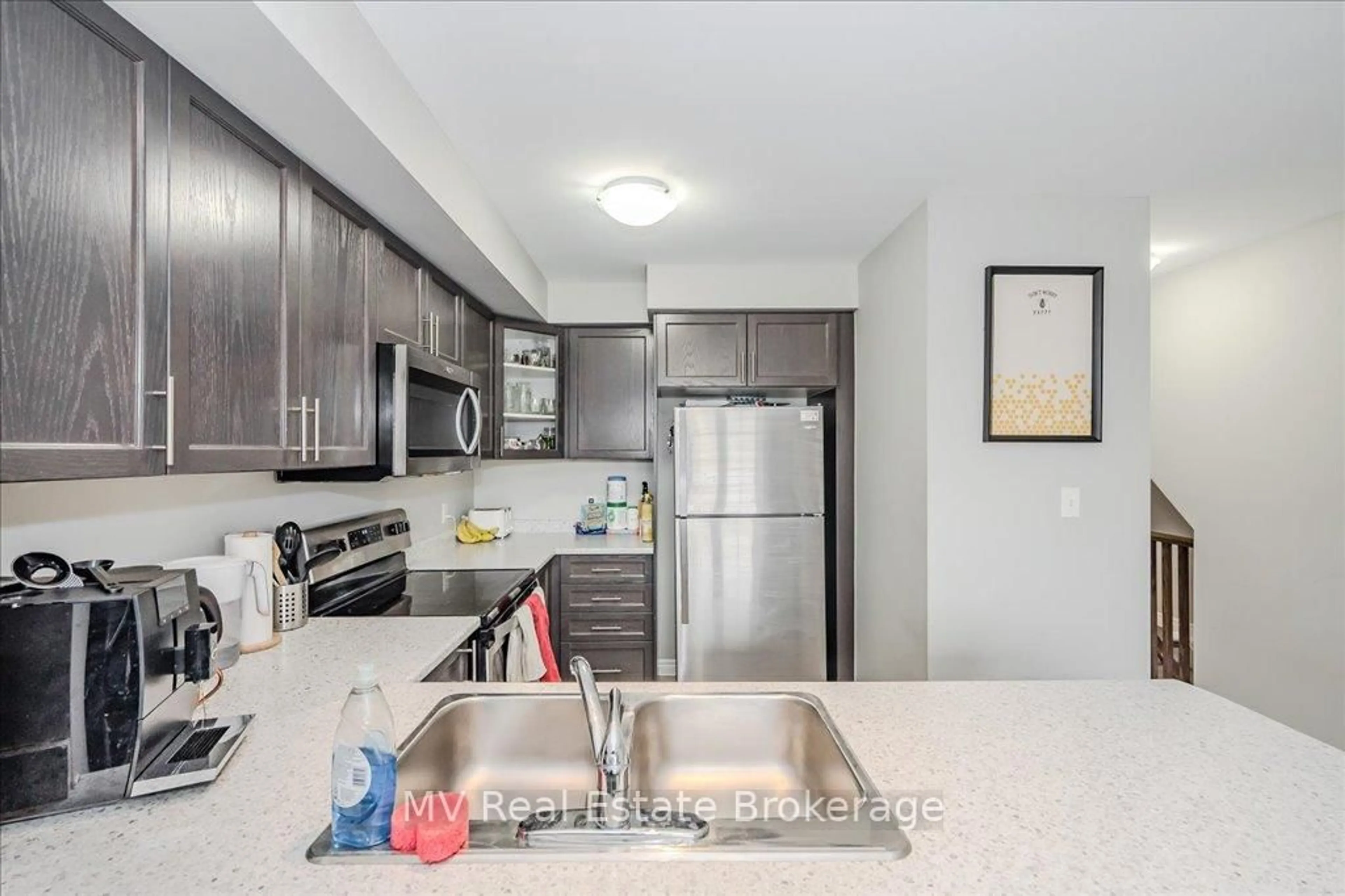 Standard kitchen, unknown for 85 Mullin Dr #2B, Guelph Ontario N1E 0R4