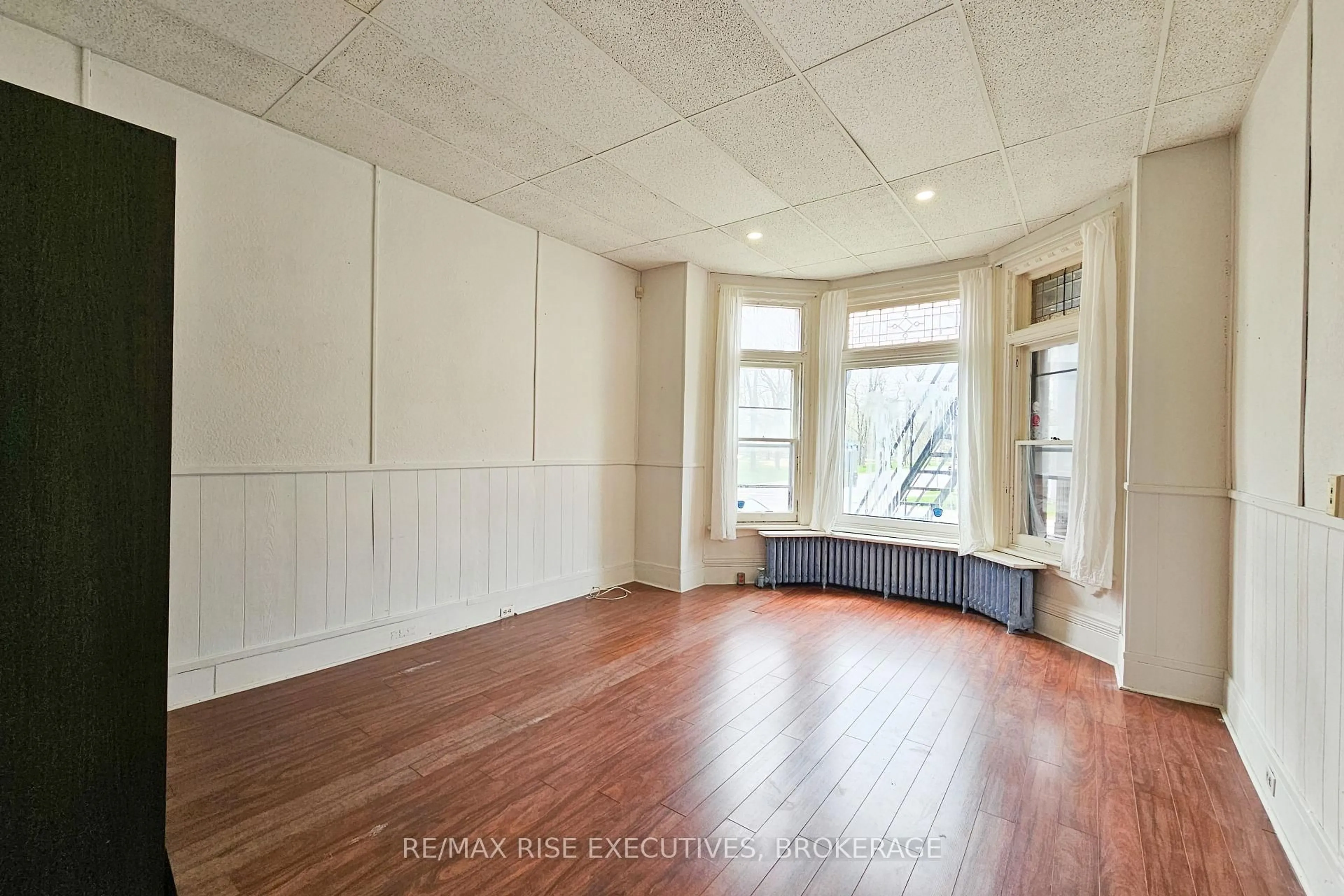 A pic of a room for 307 Alfred St, Kingston Ontario K7L 3S4