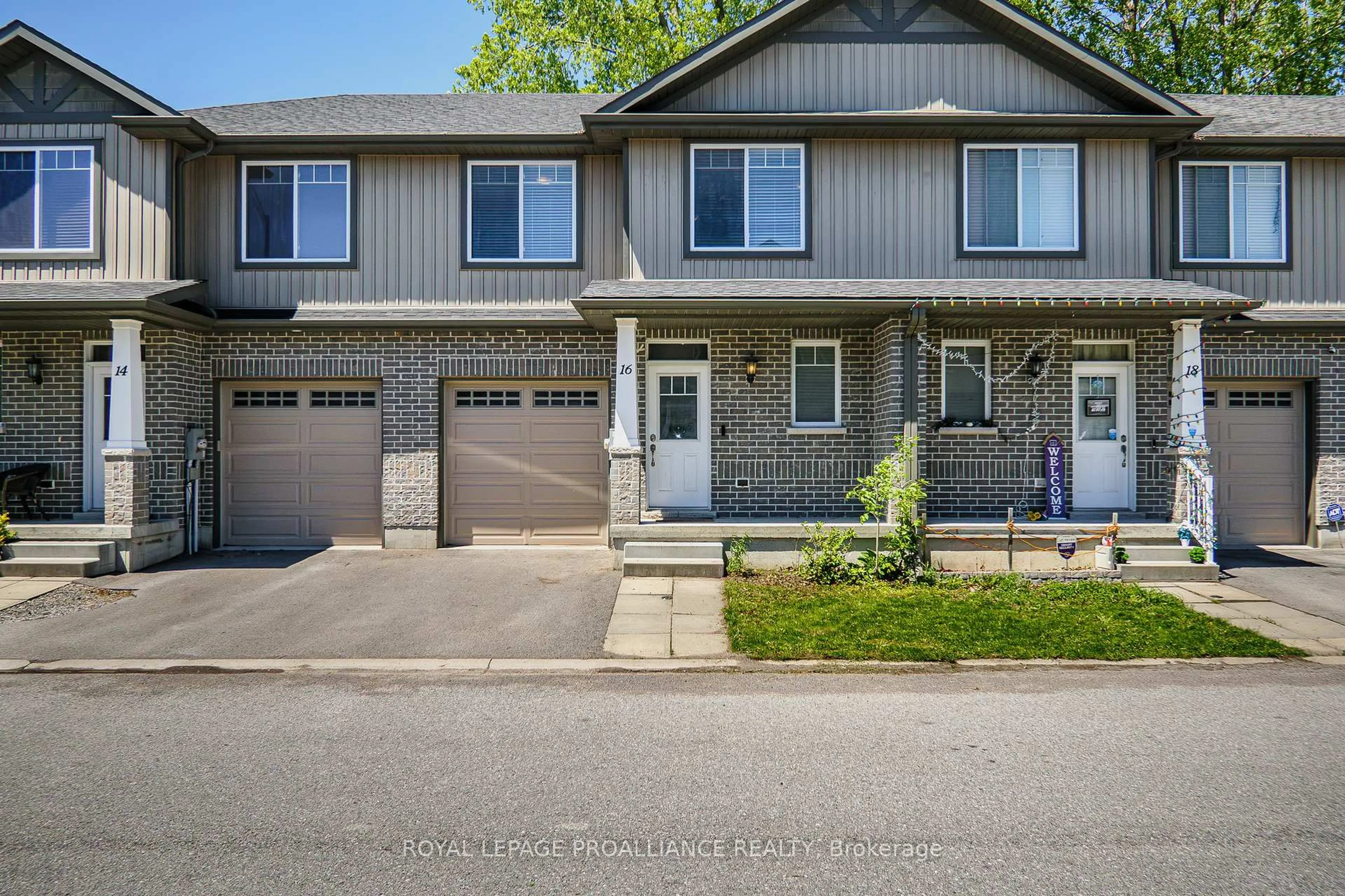 Home with brick exterior material, street for 16 Nottingham Crt, Quinte West Ontario K8V 0E7