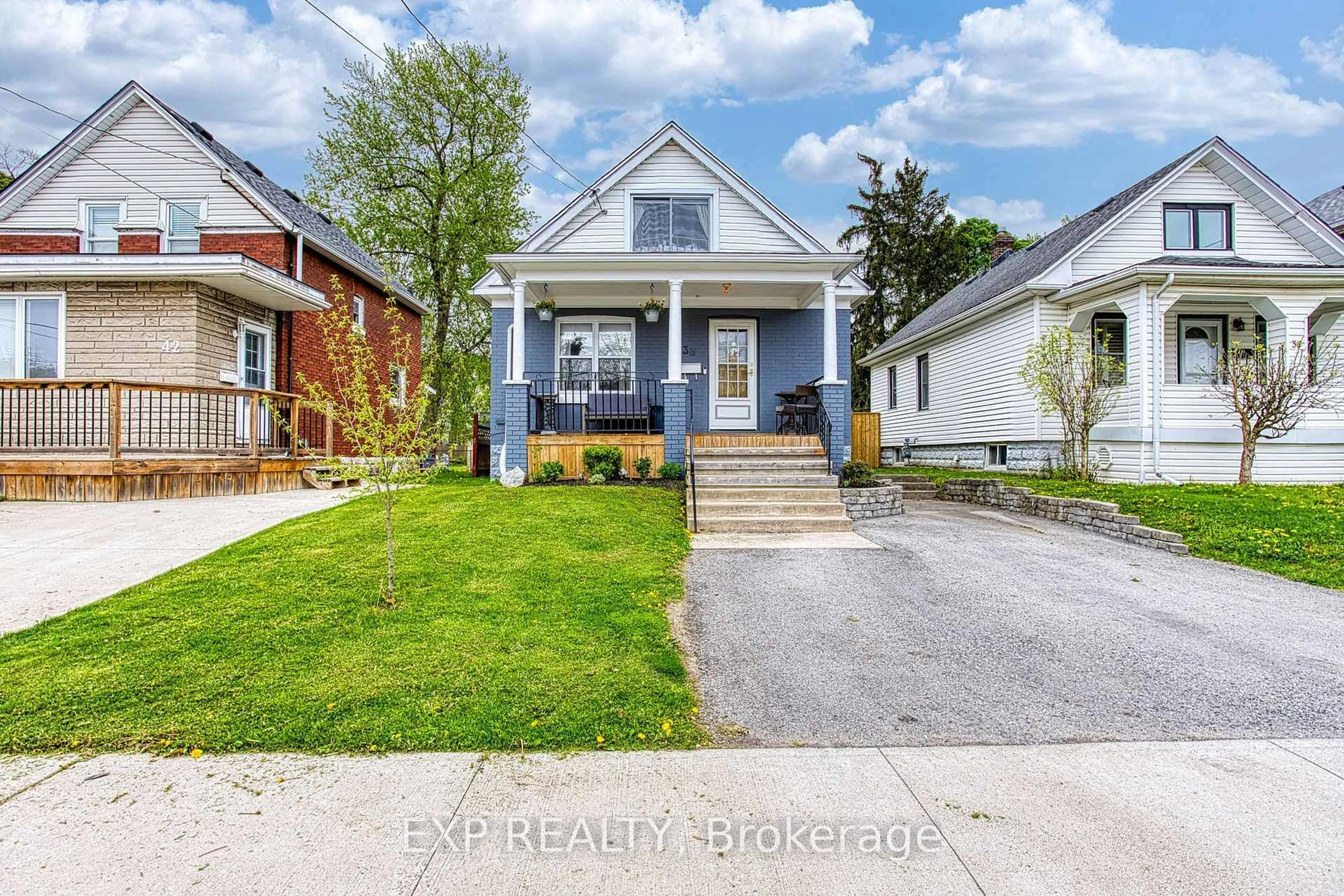 Home with brick exterior material, street for 38 Margery Rd, Welland Ontario L3B 2P6