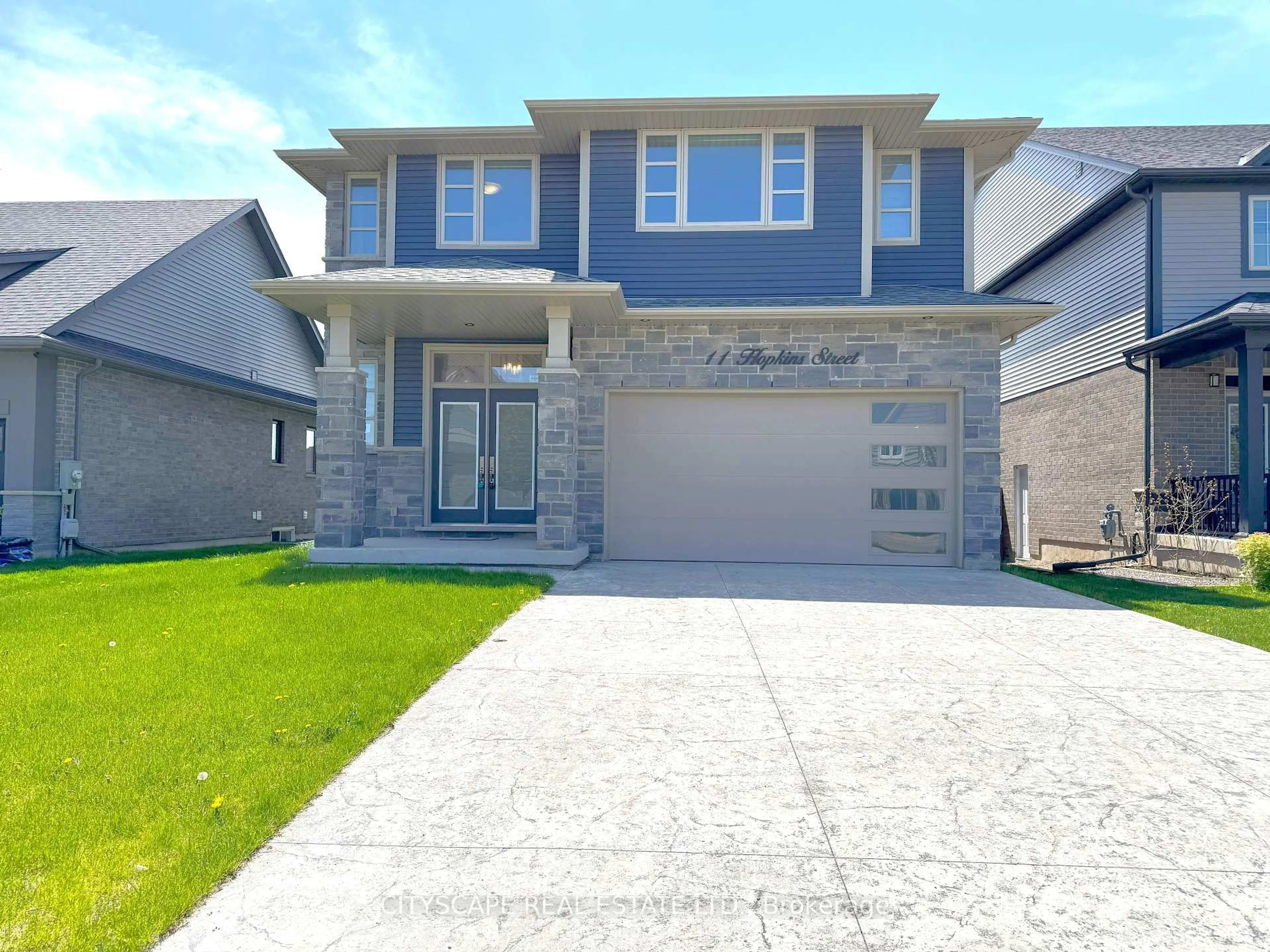 Home with brick exterior material, street for 11 Hopkins St, Thorold Ontario L2V 0E9