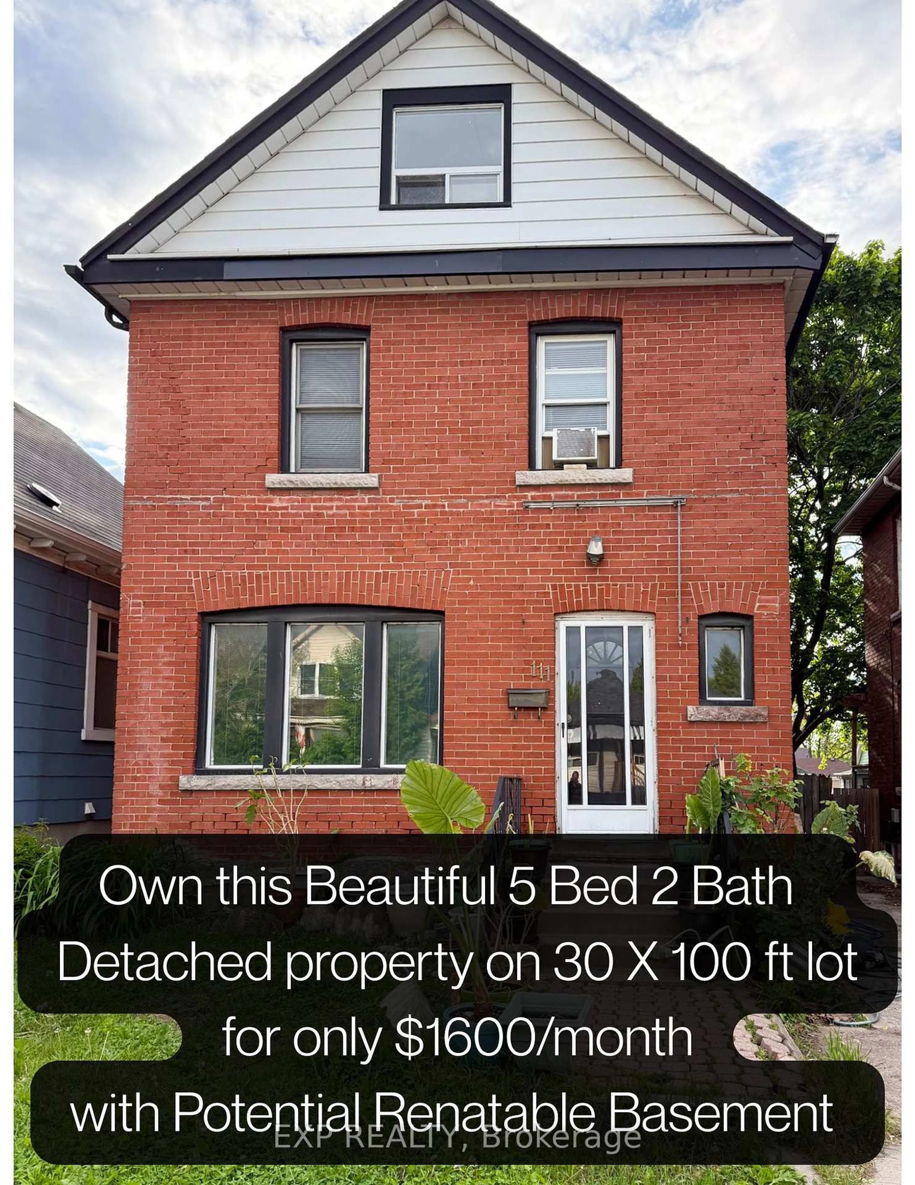 Home with brick exterior material, building for 111 Park Row, Hamilton Ontario L8H 4E5