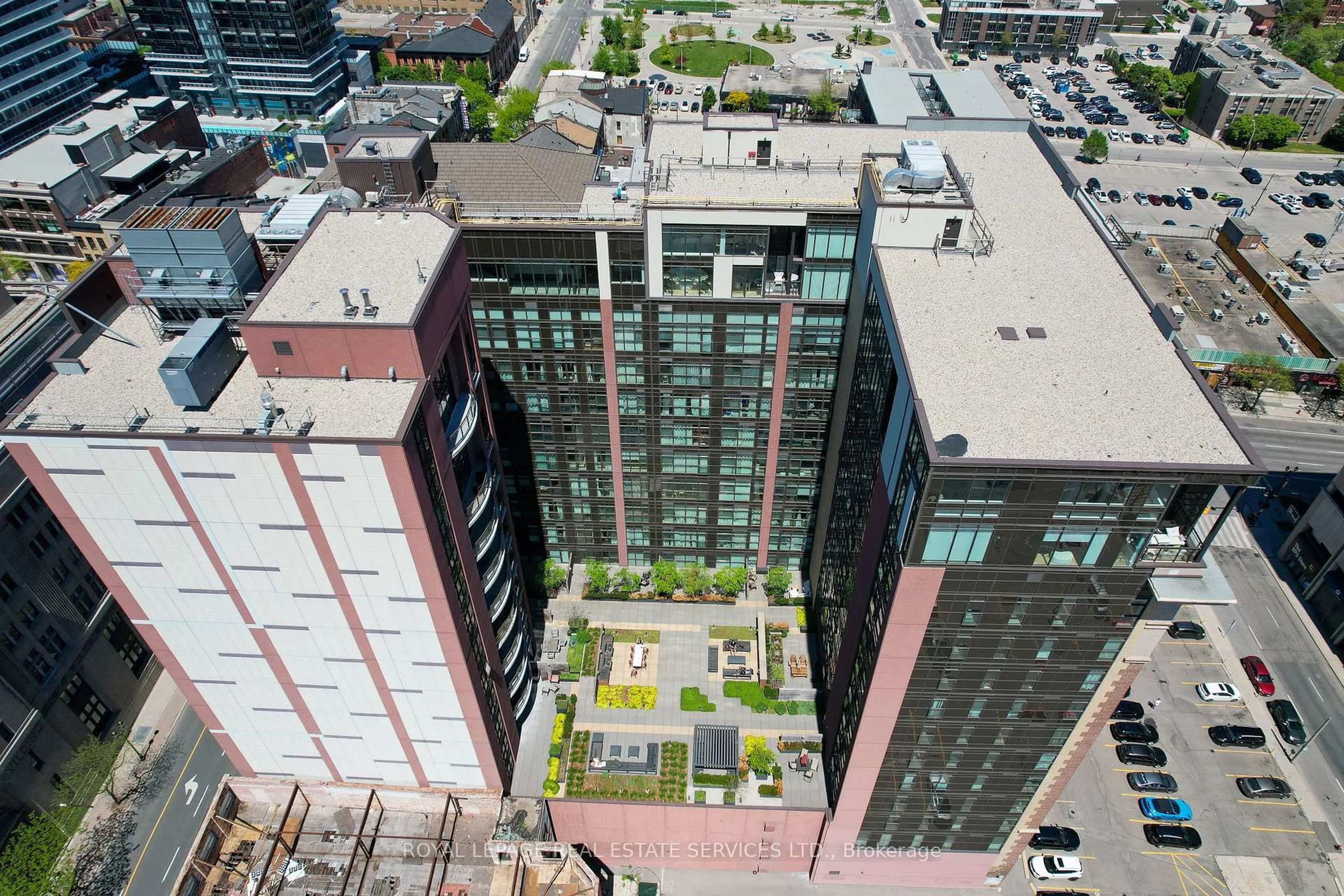 A pic from outside/outdoor area/front of a property/back of a property/a pic from drone, city buildings view from balcony for 112 King St #611, Hamilton Ontario L9G 3V8