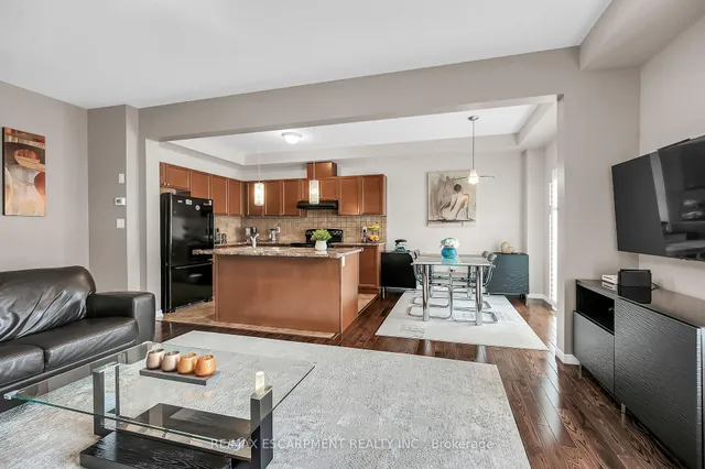 Additional property image - 121 Bankfield Cres