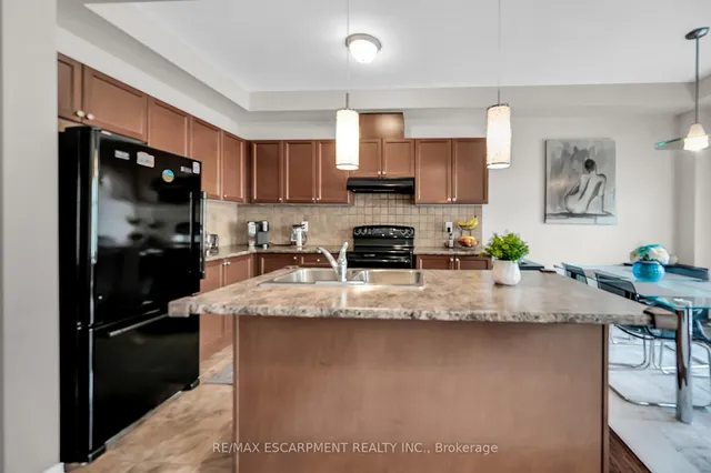 Additional property image - 121 Bankfield Cres