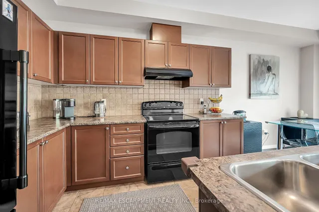 Additional property image - 121 Bankfield Cres