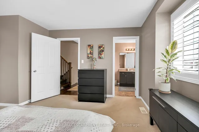 Additional property image - 121 Bankfield Cres