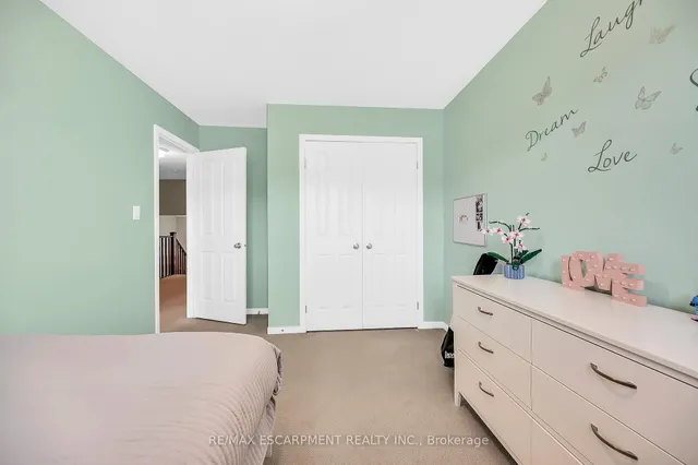 Additional property image - 121 Bankfield Cres