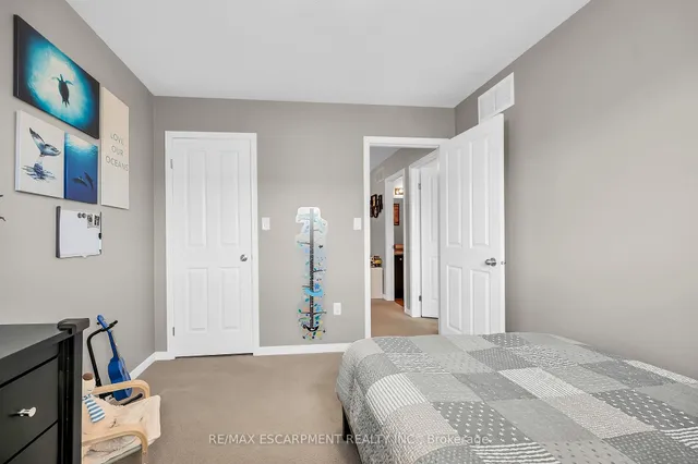 Additional property image - 121 Bankfield Cres