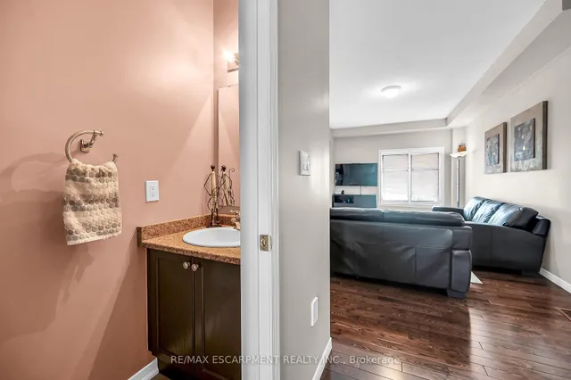 Additional property image - 121 Bankfield Cres