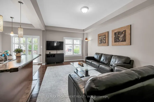 Additional property image - 121 Bankfield Cres