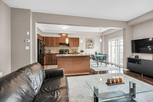 Additional property image - 121 Bankfield Cres