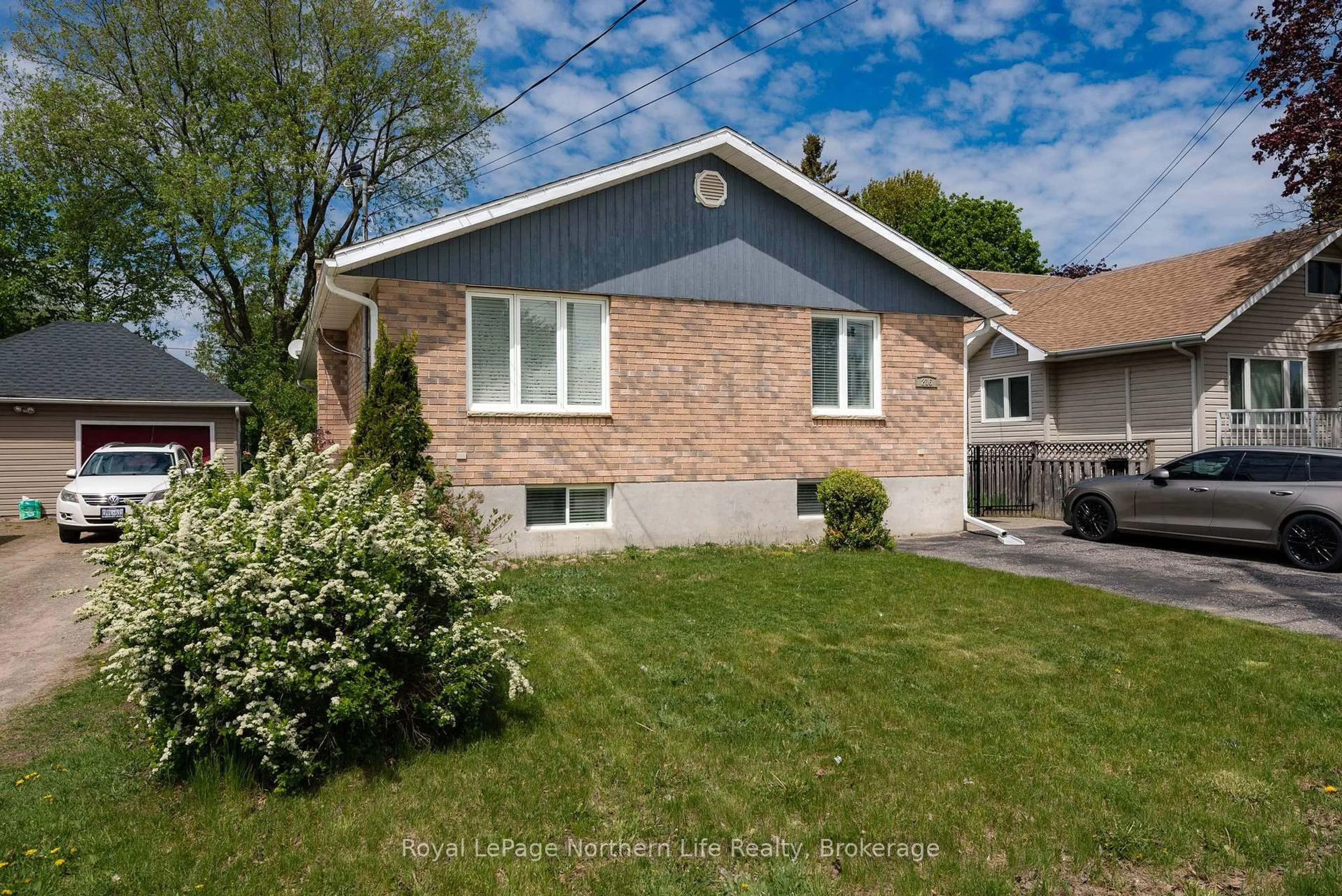 Home with brick exterior material, street for 216 Norwood Ave, North Bay Ontario P1B 5E3