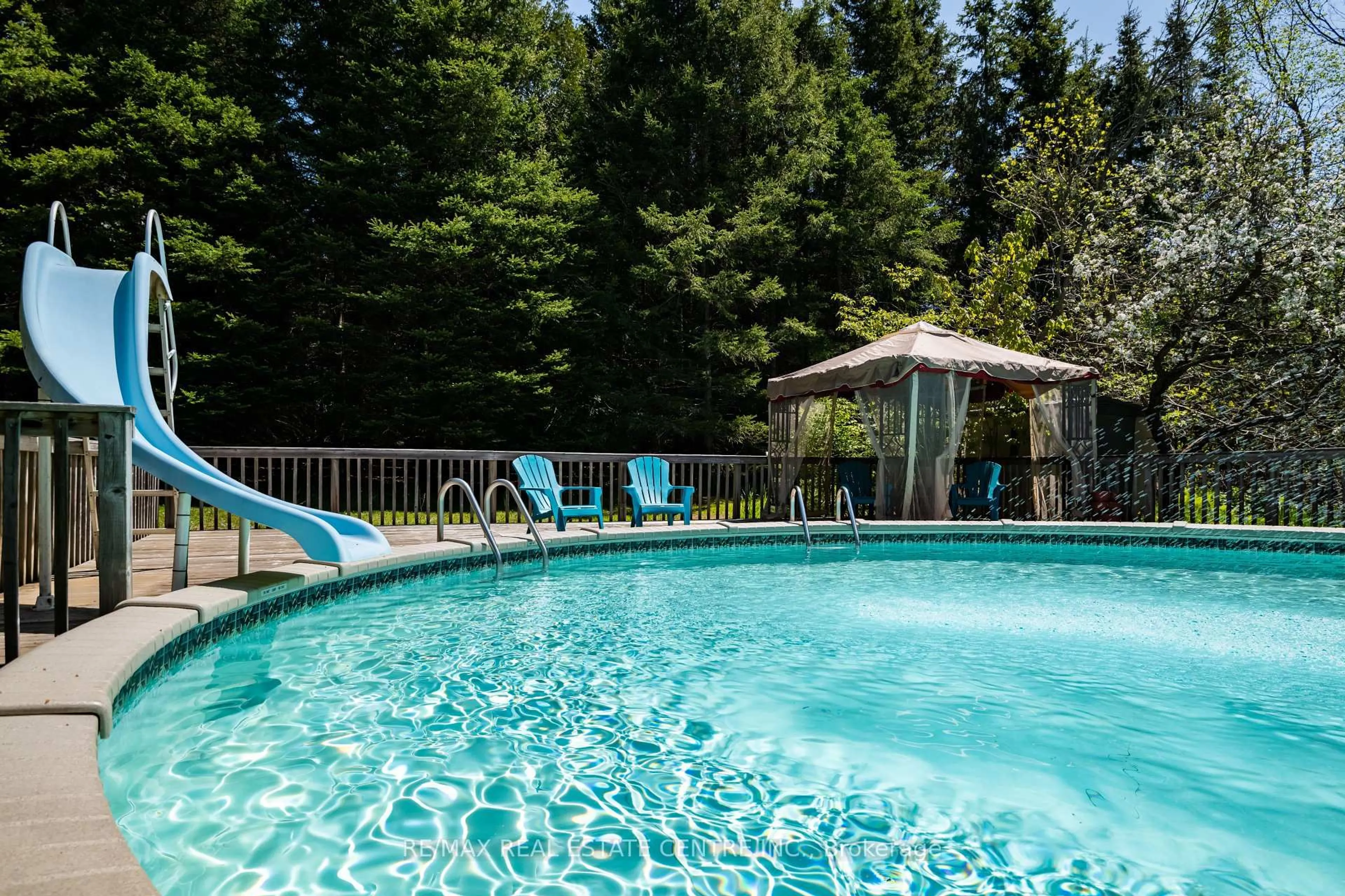 Pool for 506086 Highway 89 Highway, Mono Ontario L9V 1H7